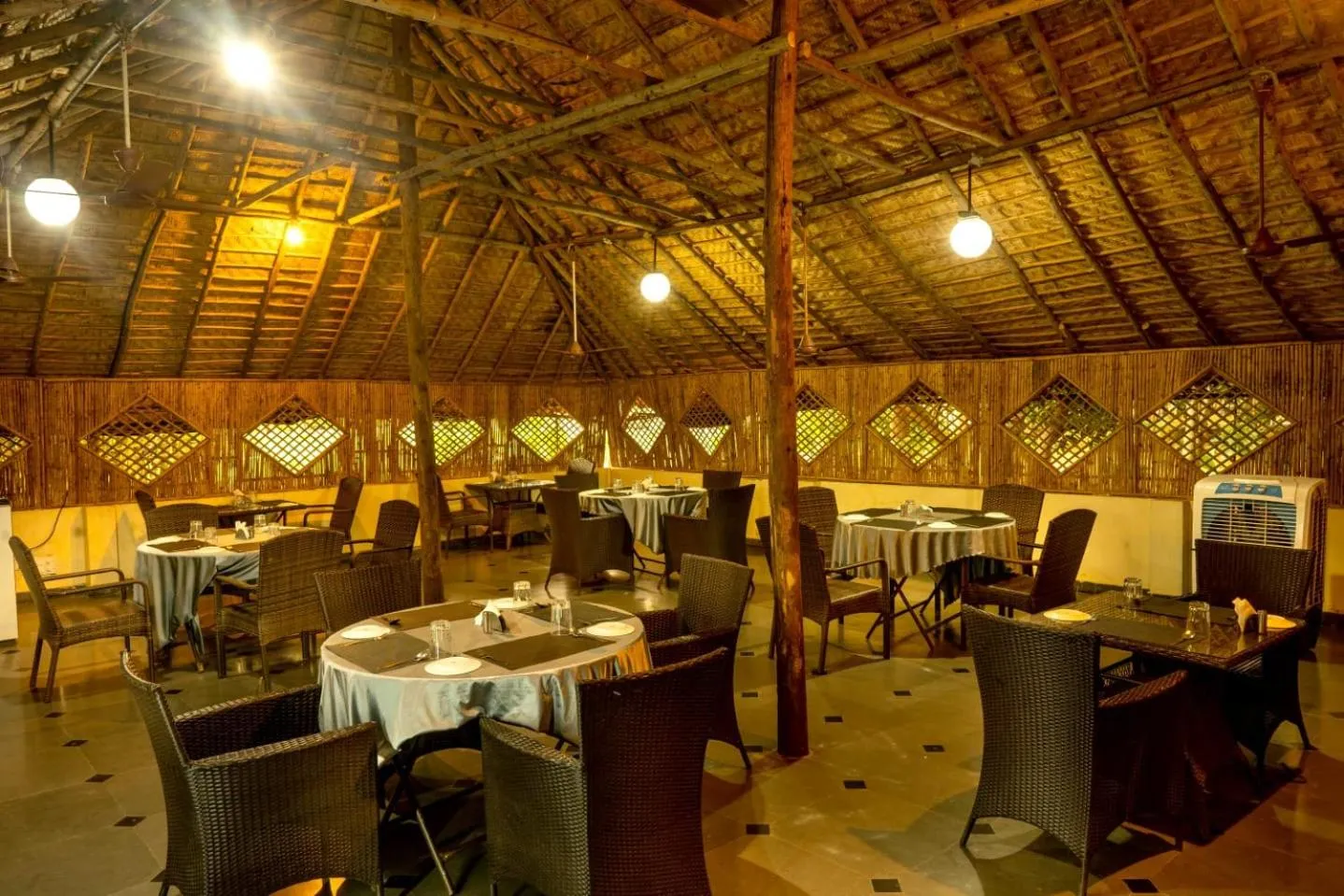 Restaurant/places to eat in Farm Stay Resort - Shamirpet, Hyderabad