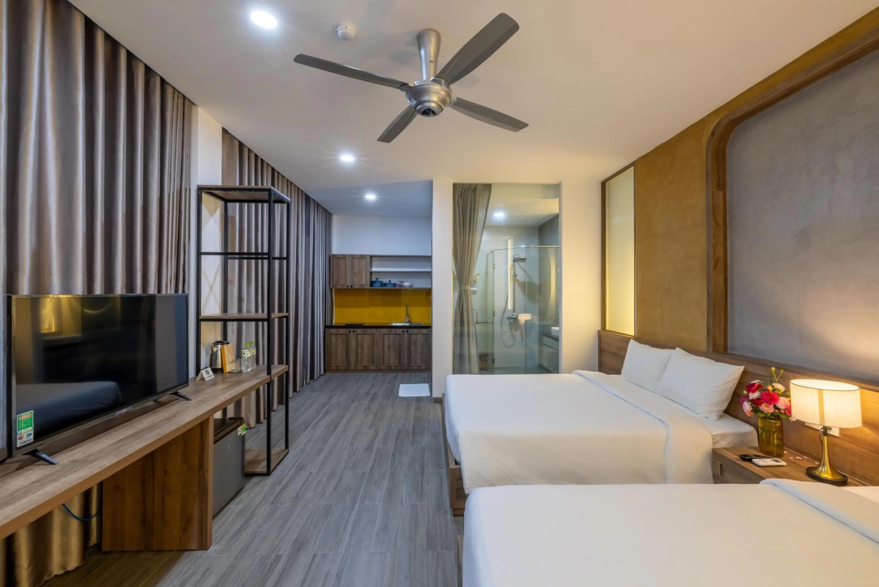 Communal lounge/ TV room, Bed in Moon Sun Boutique Villa Hotel