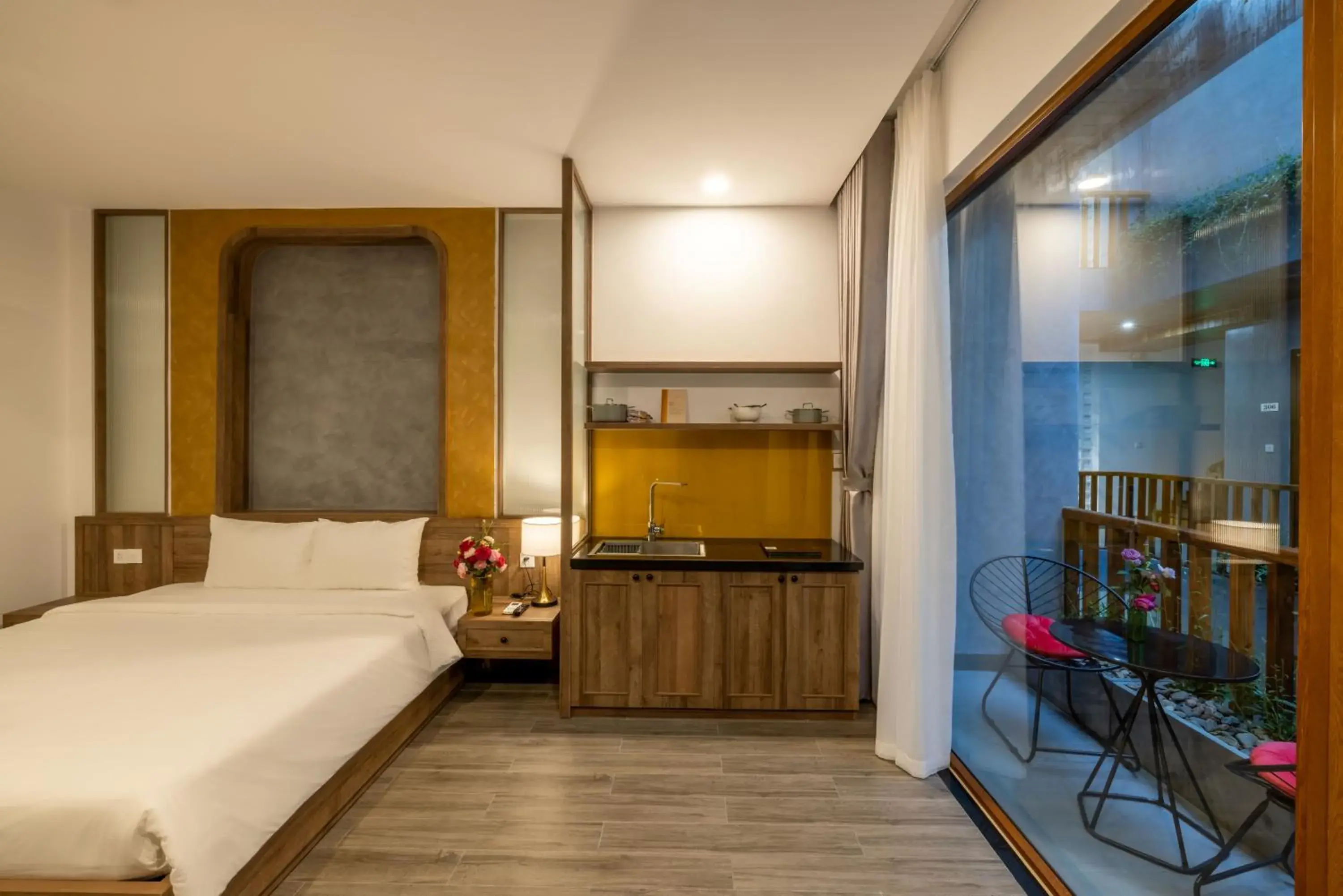 Queen Room with Pool View in Moon Sun Boutique Villa Hotel Queen Room with Pool View in Moon Sun Boutique Villa Hotel