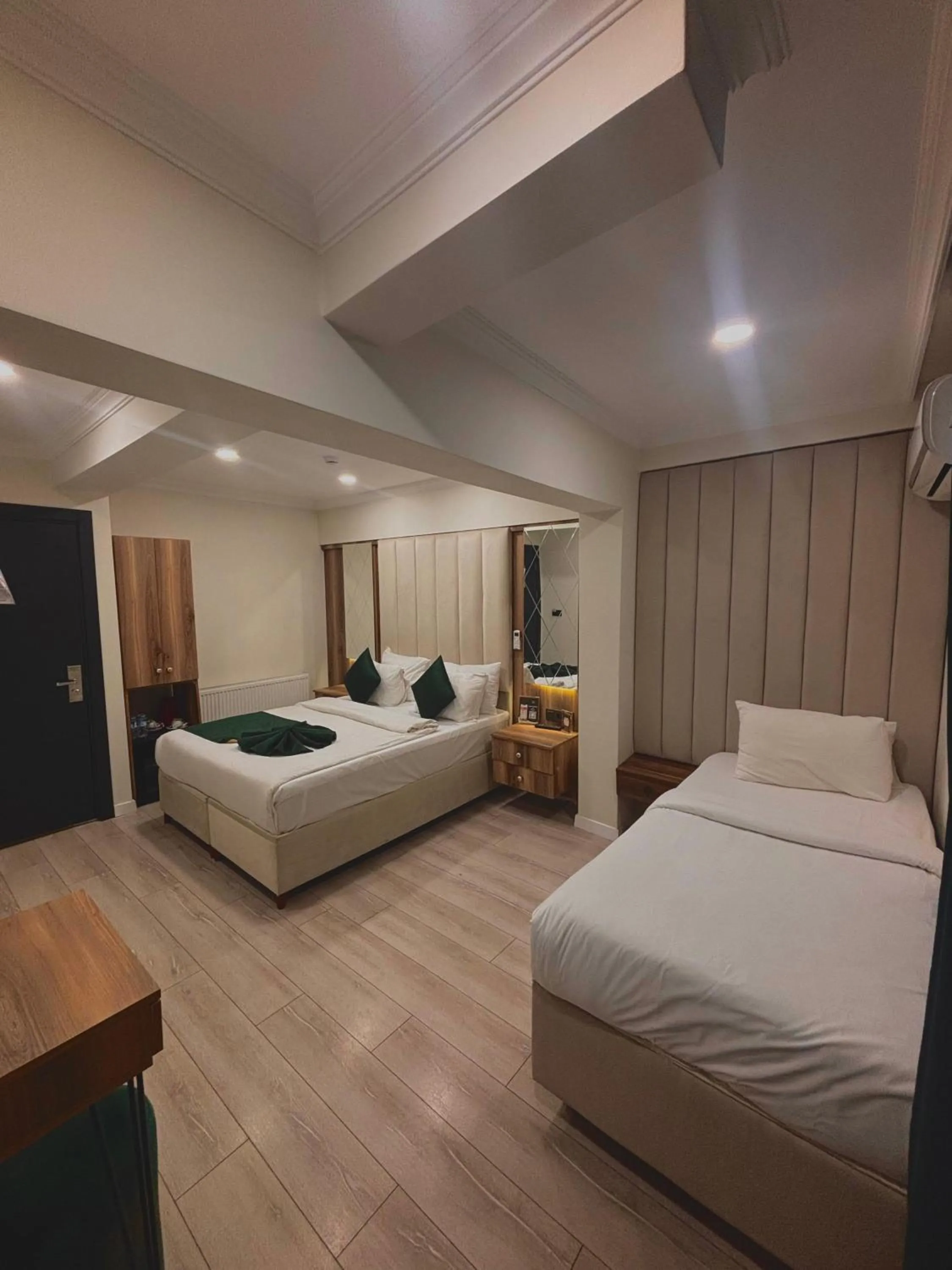 Bedroom, Bed in Galata Master Hotel