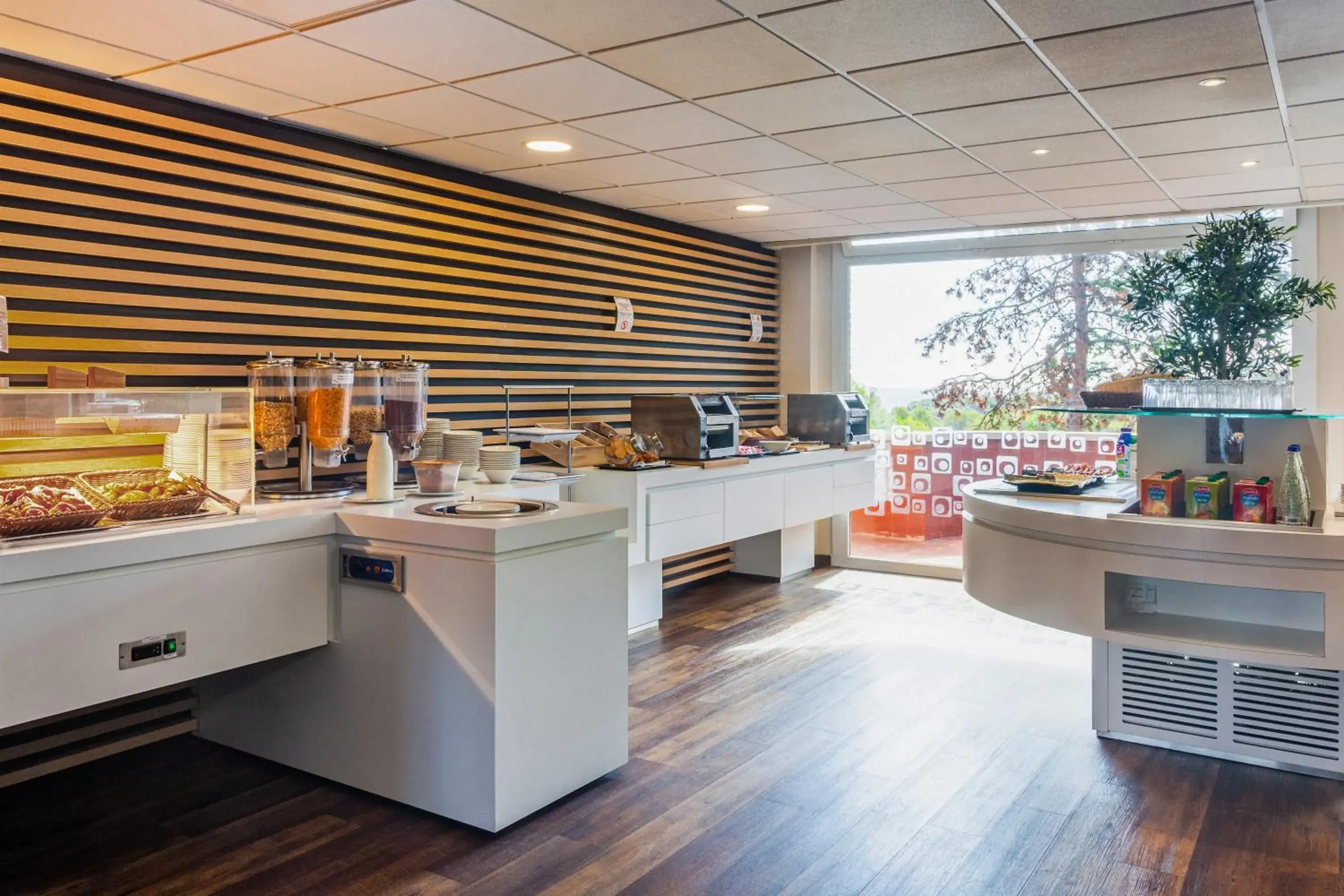 Buffet breakfast in Checkin Montserrat Buffet breakfast in Checkin Montserrat