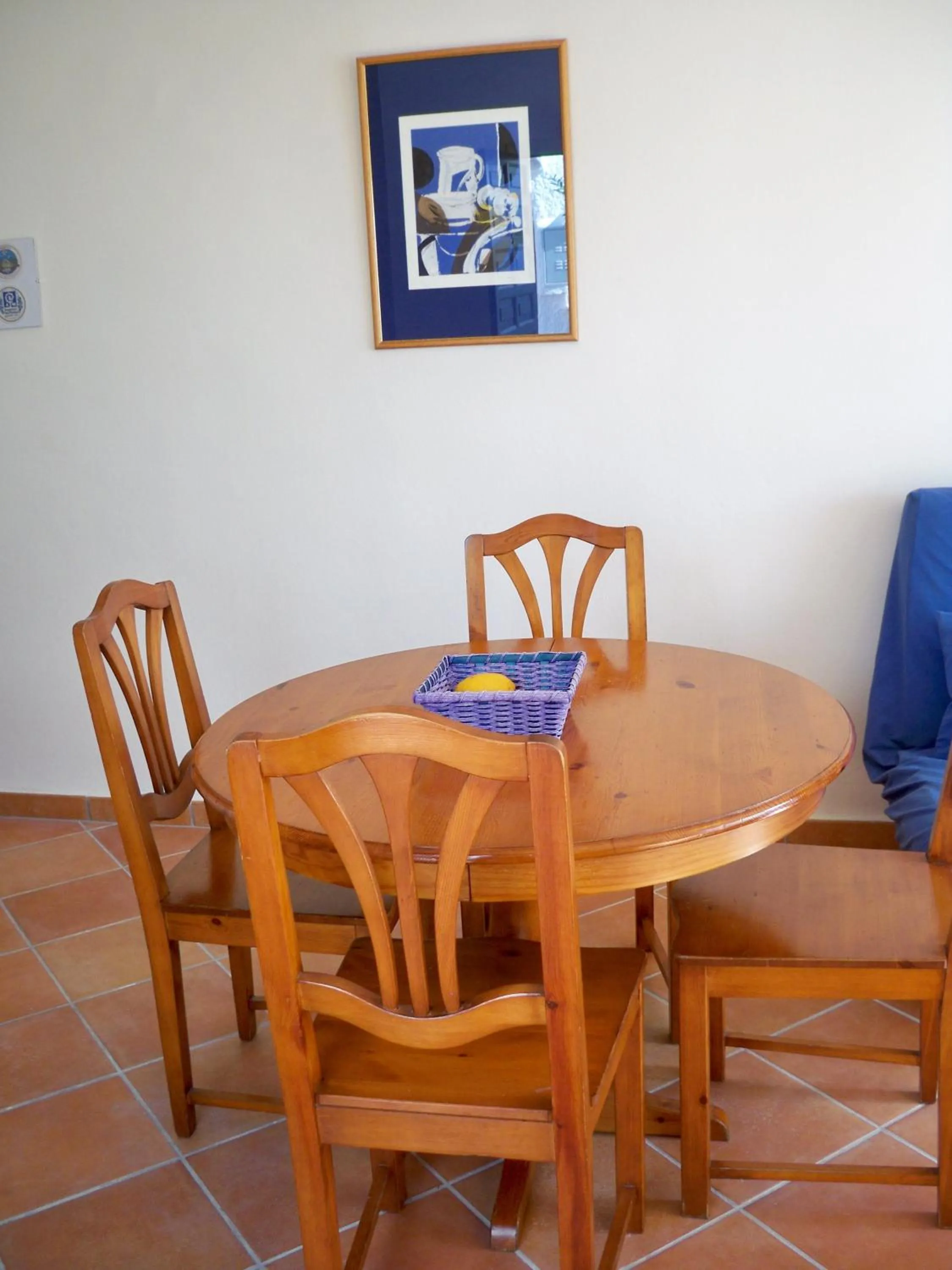 Dining area in El Capistrano Sur