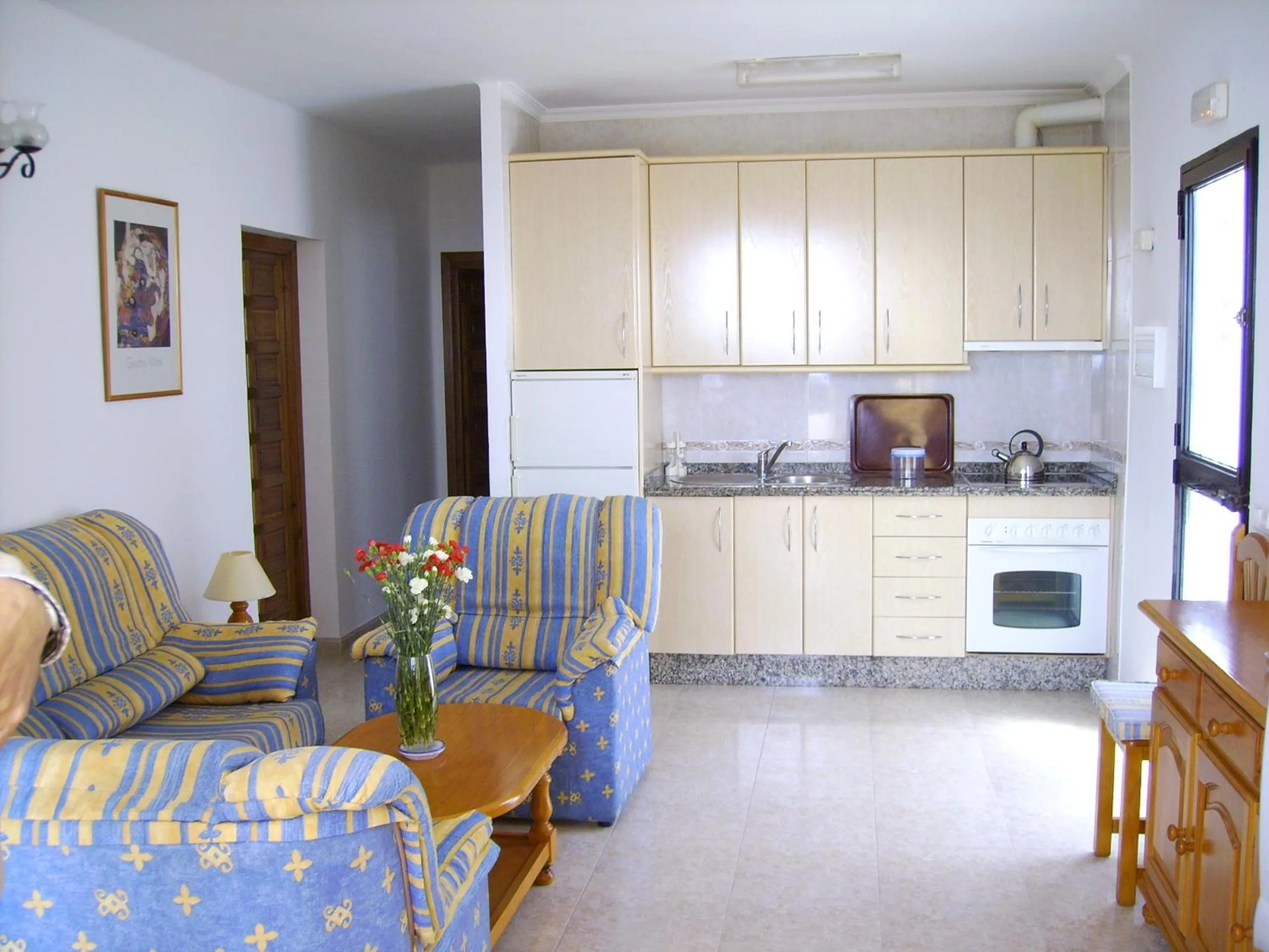Kitchen or kitchenette in El Capistrano Sur