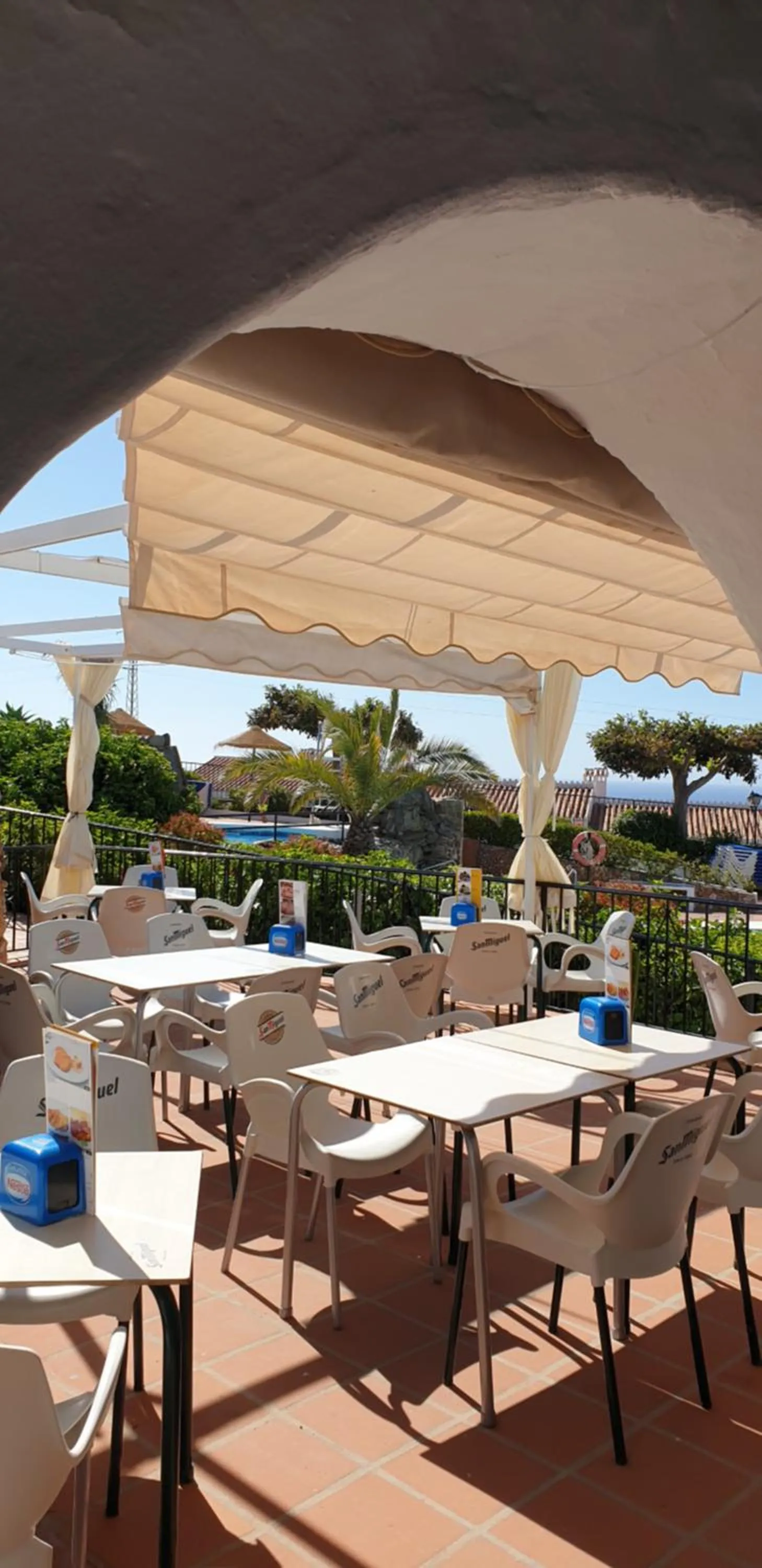 Restaurant/places to eat in El Capistrano Sur