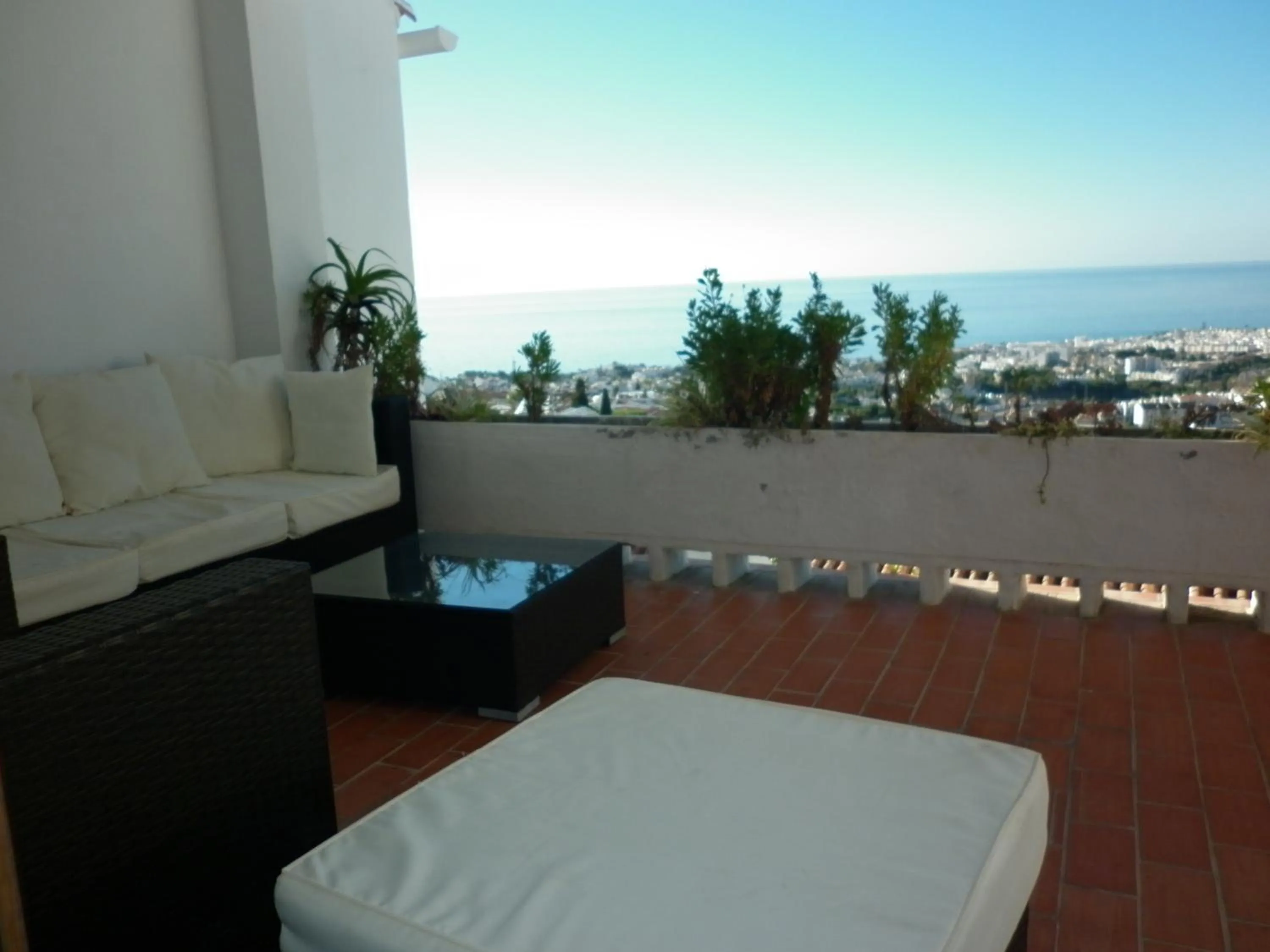 Balcony/Terrace, Bed in El Capistrano Sur