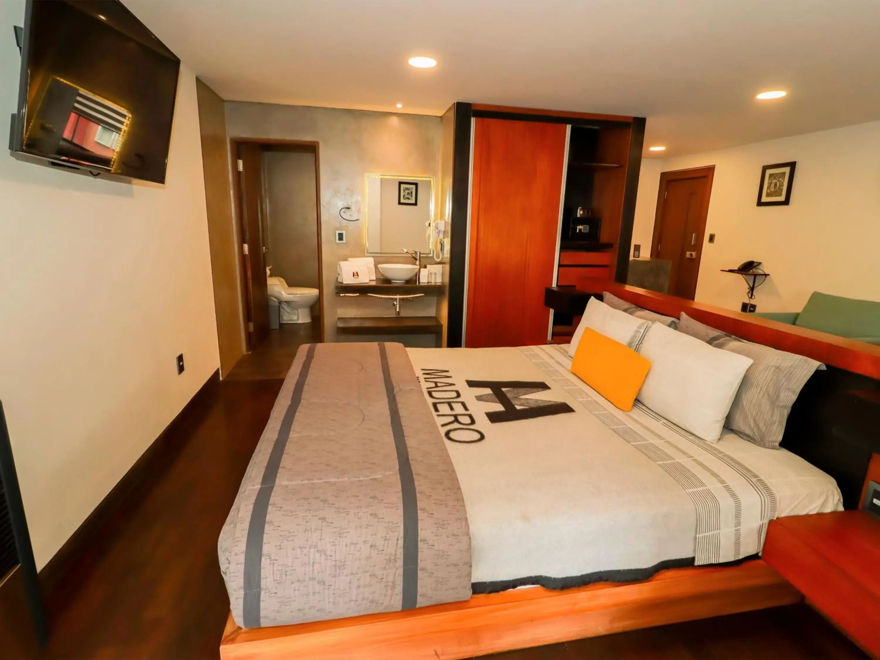 Bedroom, Bed in Madero Hotel & Suites Bedroom, Bed in Madero Hotel & Suites