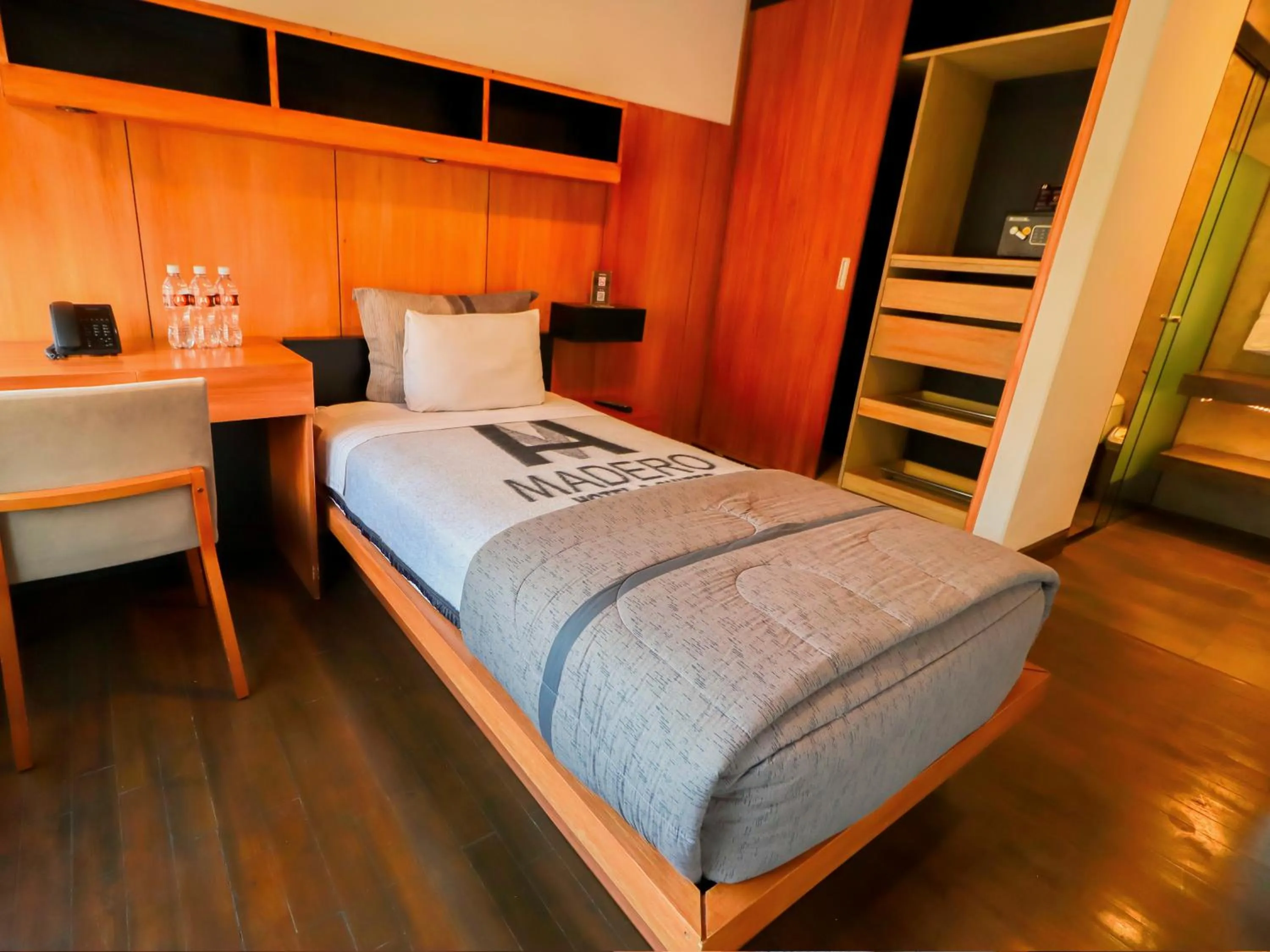 Bedroom, Bed in Madero Hotel & Suites