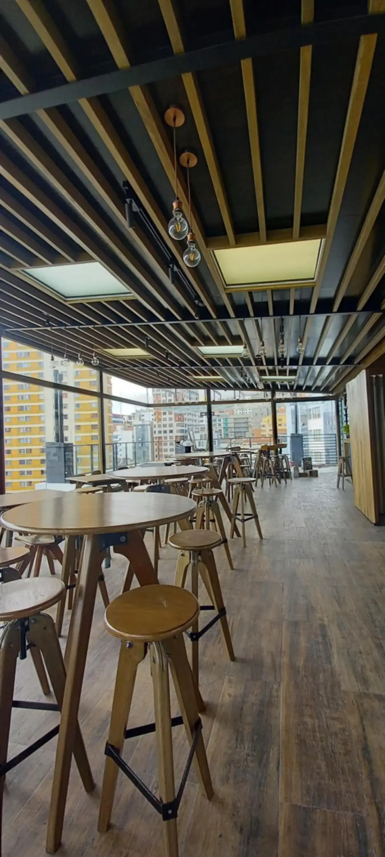 Lounge or bar in Madero Hotel & Suites Lounge or bar in Madero Hotel & Suites