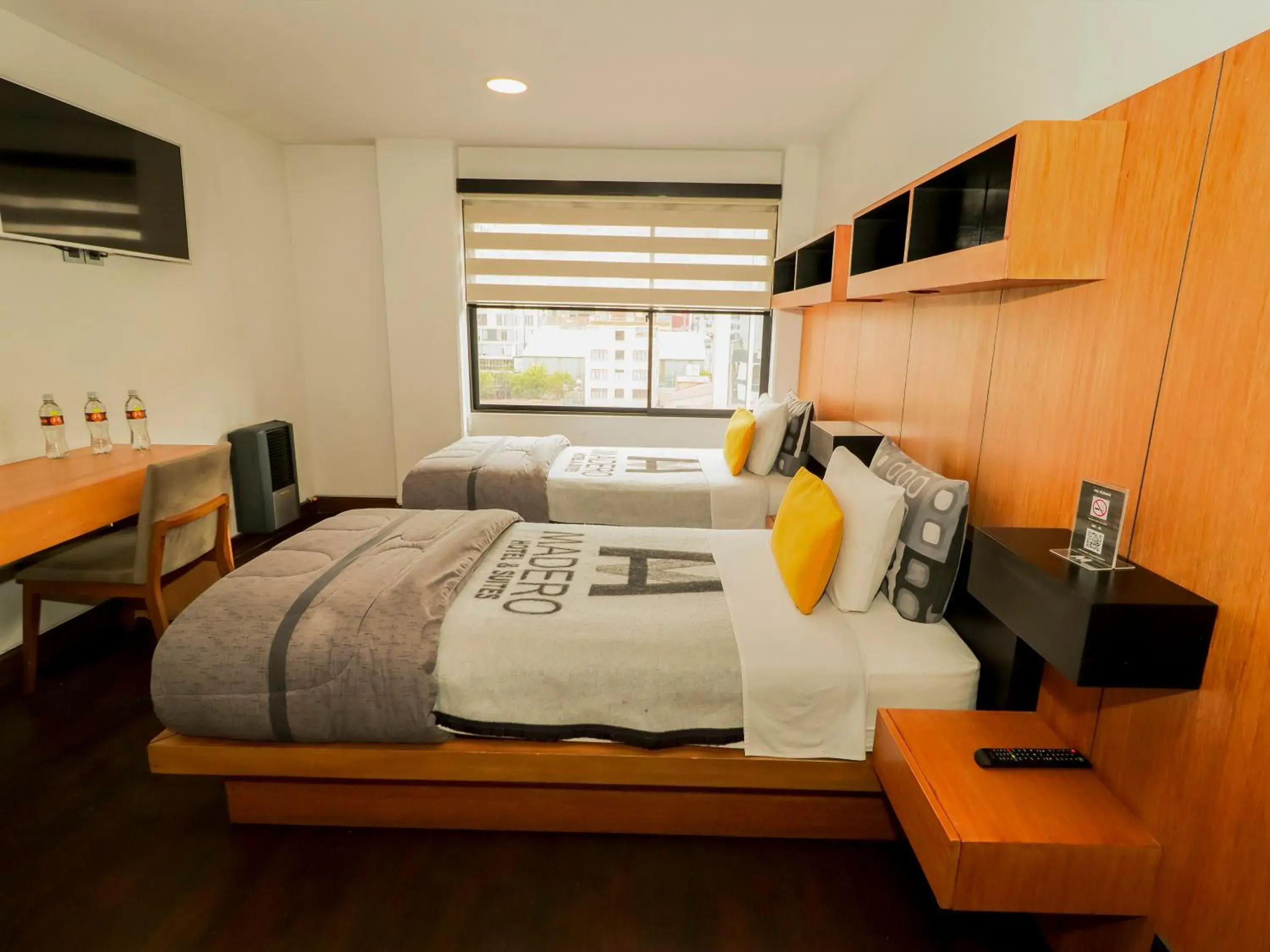 Photo of the whole room, Bed in Madero Hotel & Suites Photo of the whole room, Bed in Madero Hotel & Suites