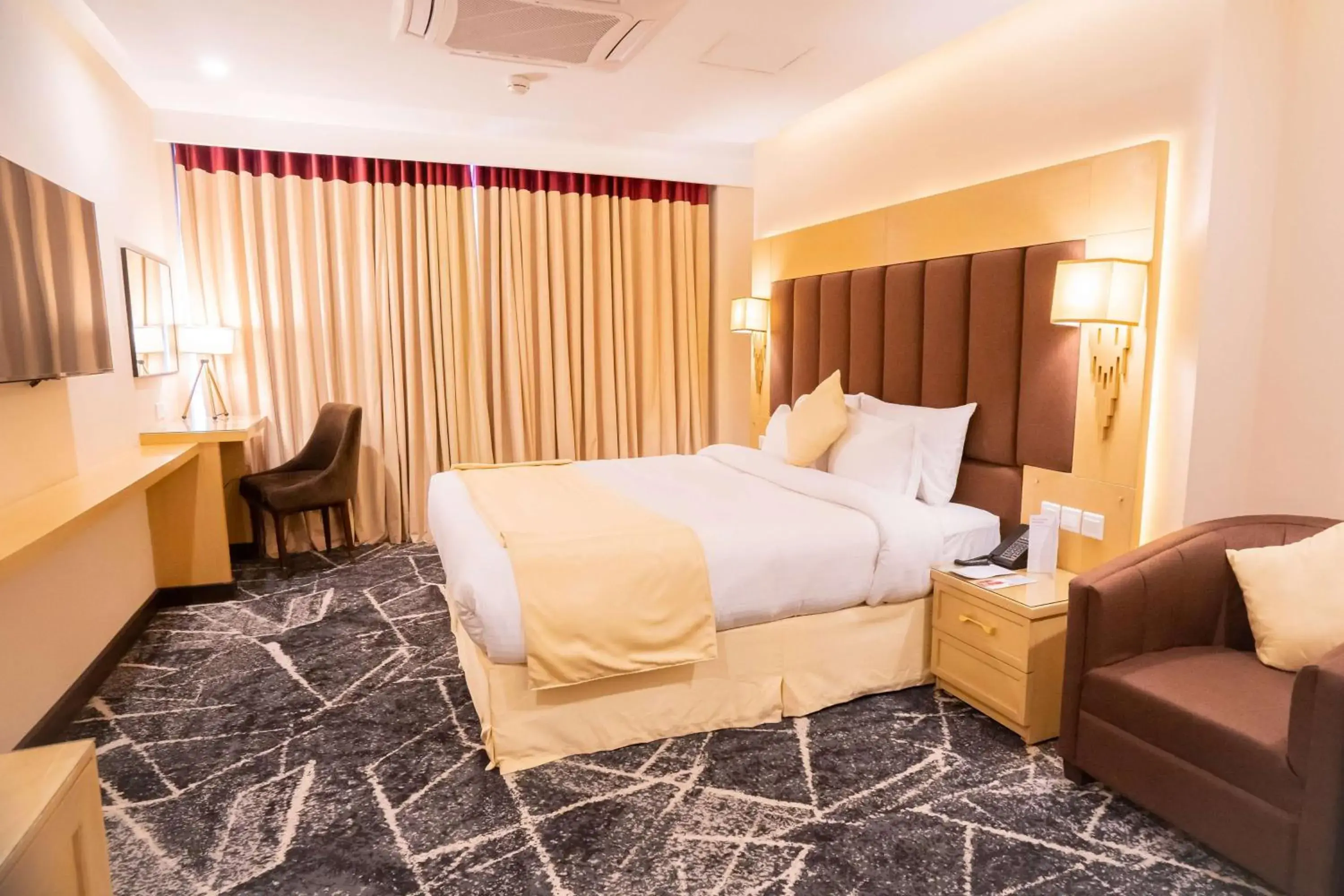 Photo of the whole room, Bed in Ramada by Wyndham Murree Lower Topa Resort Photo of the whole room, Bed in Ramada by Wyndham Murree Lower Topa Resort