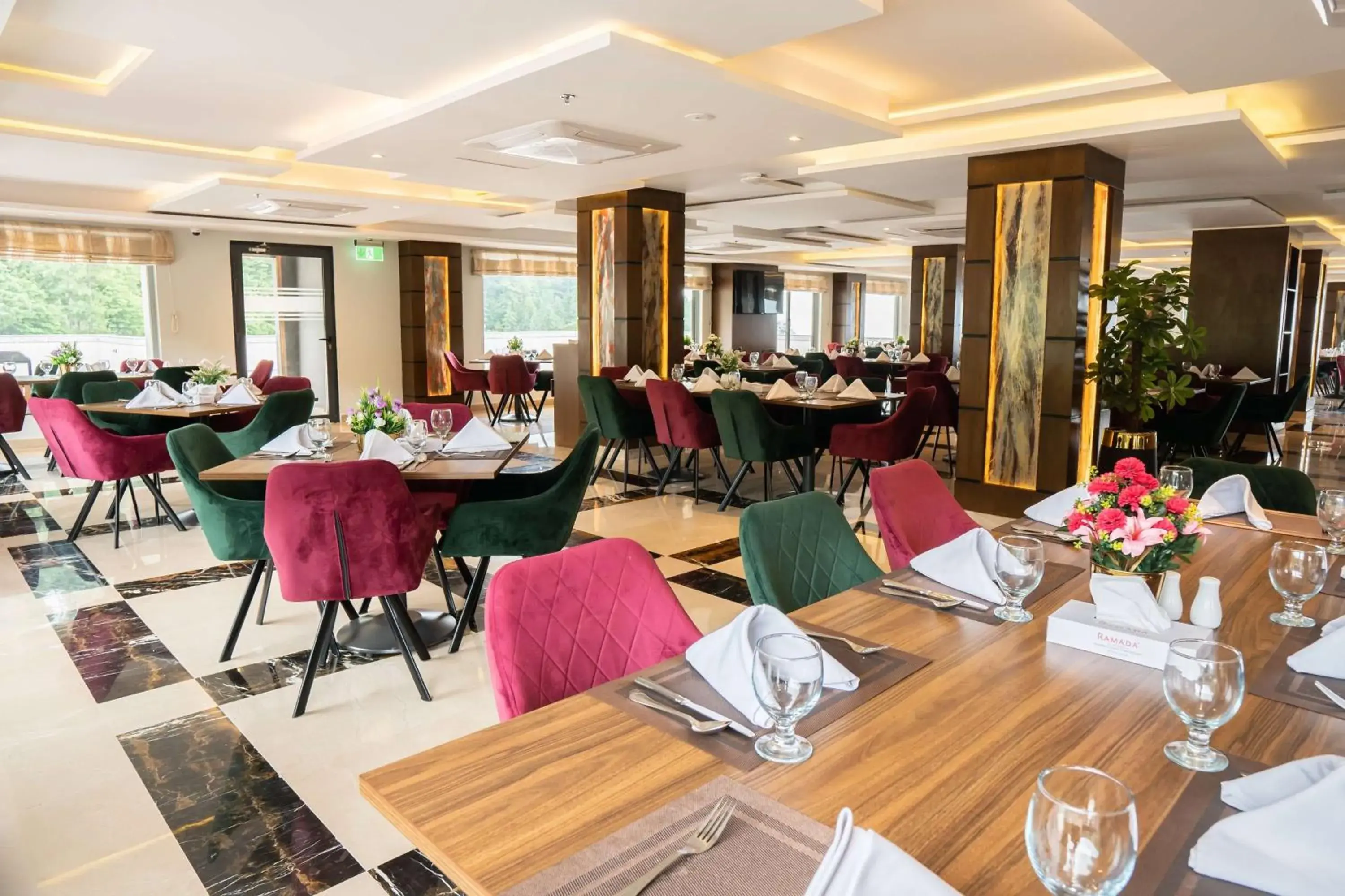 Restaurant/places to eat in Ramada by Wyndham Murree Lower Topa Resort Restaurant/places to eat in Ramada by Wyndham Murree Lower Topa Resort