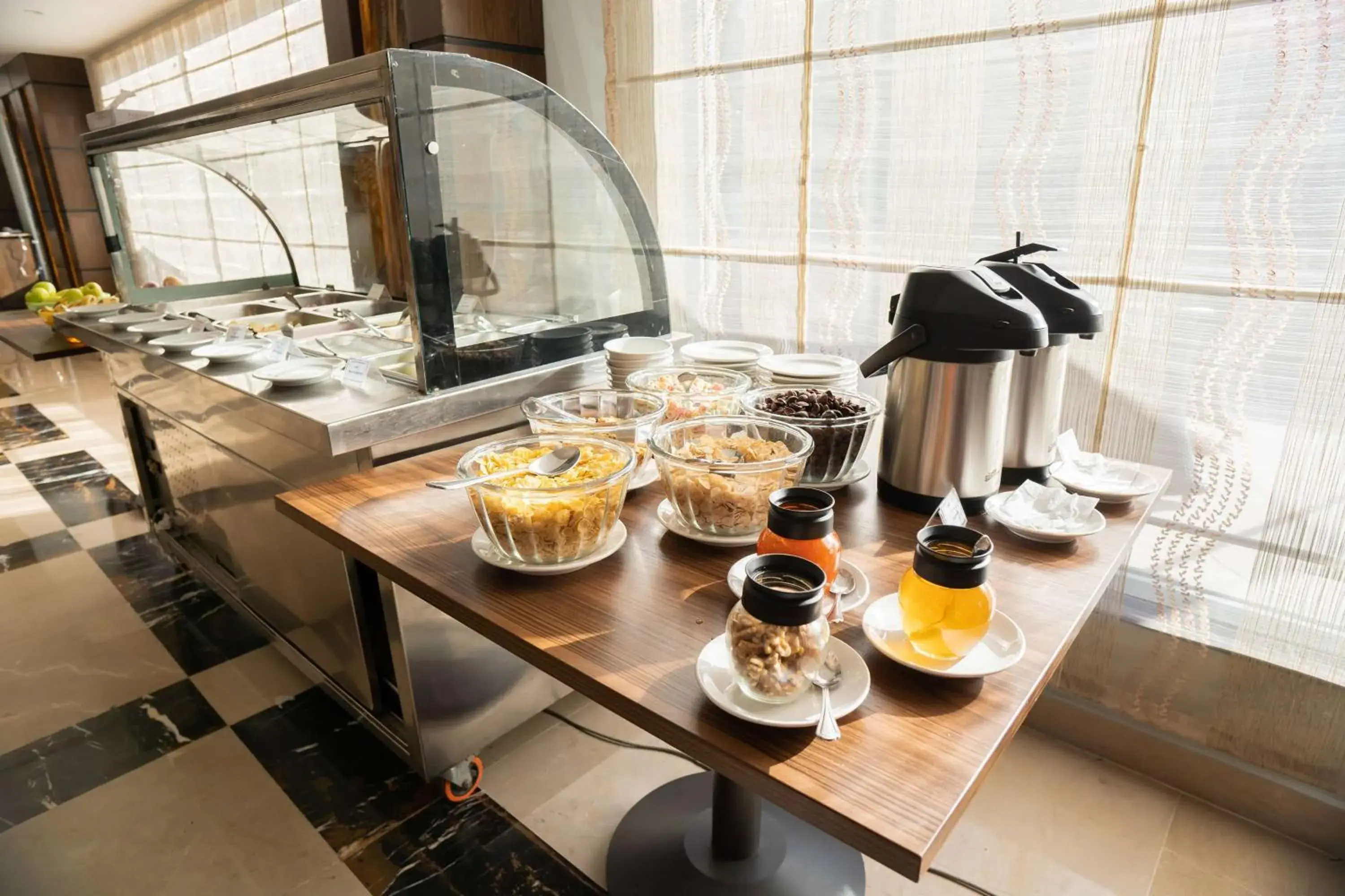 Restaurant/places to eat in Ramada by Wyndham Murree Lower Topa Resort Restaurant/places to eat in Ramada by Wyndham Murree Lower Topa Resort