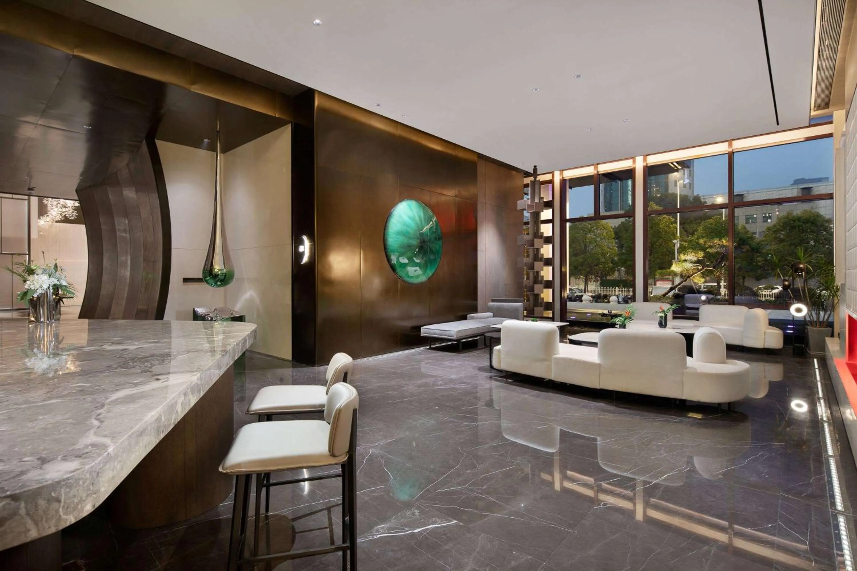 Lobby or reception in Ramada By Wyndham Xiangyang Xiangcheng