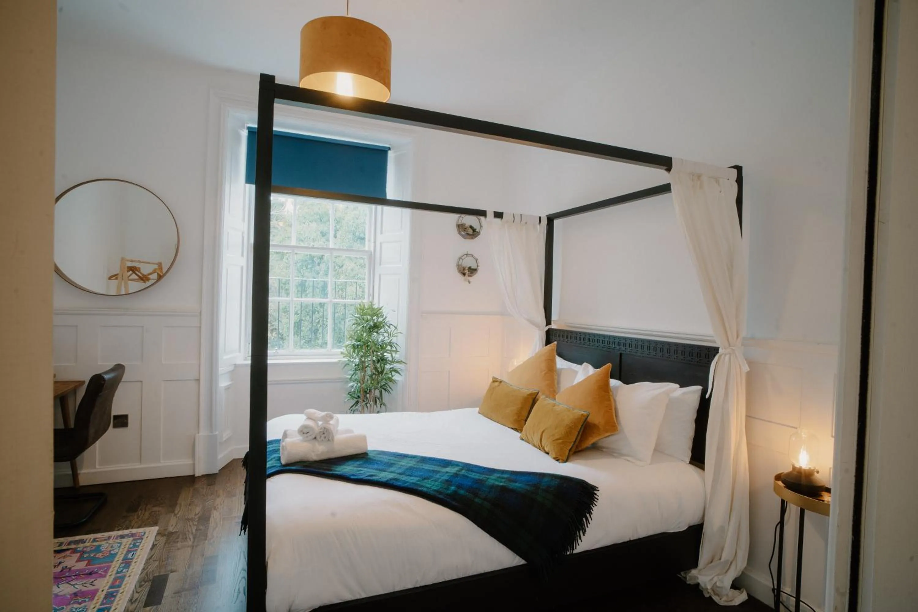 Bed in Slateford House 1770 Luxury Aparthotel by The House of Danu