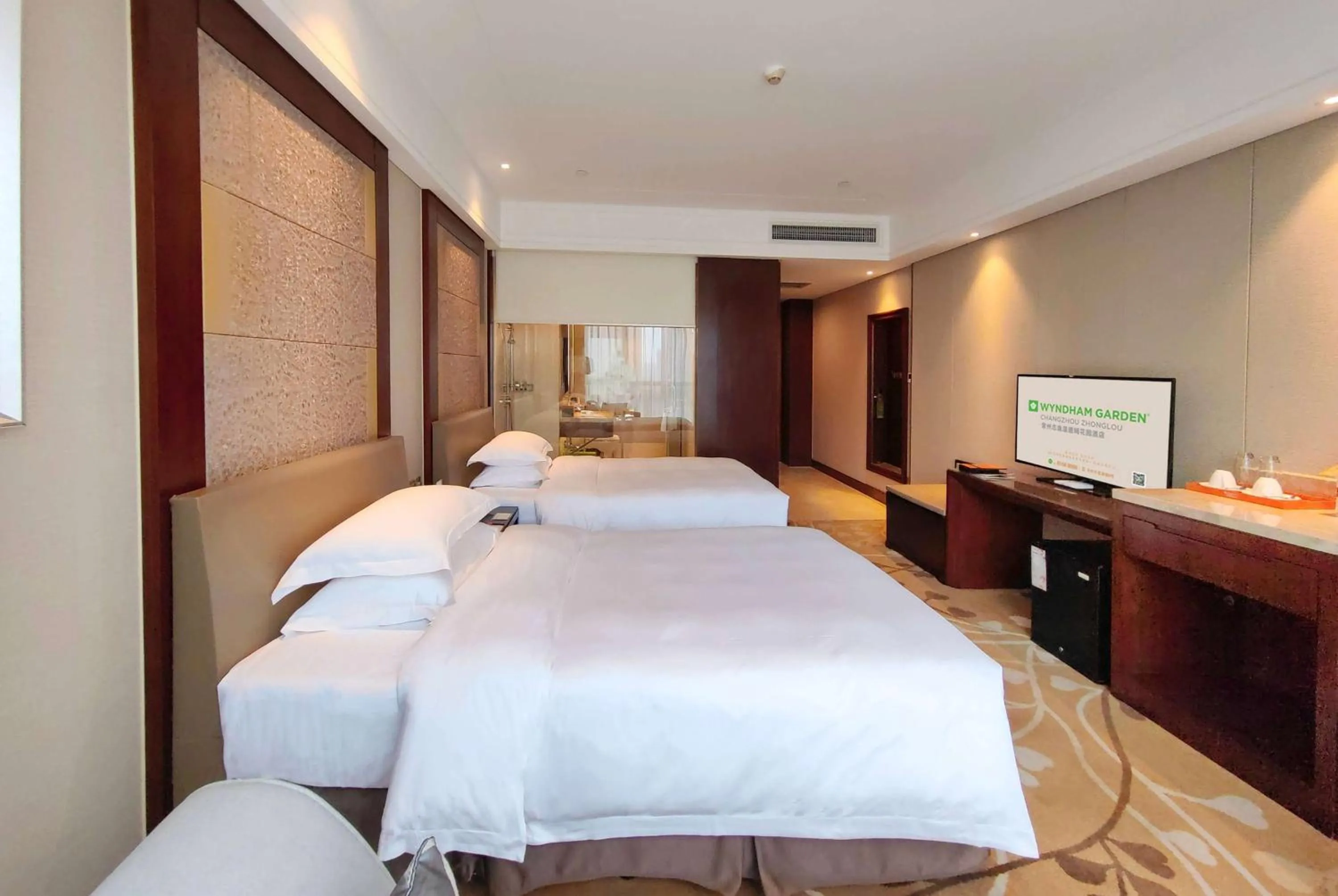 Photo of the whole room, Bed in Wyndham Garden Changzhou Zhonglou