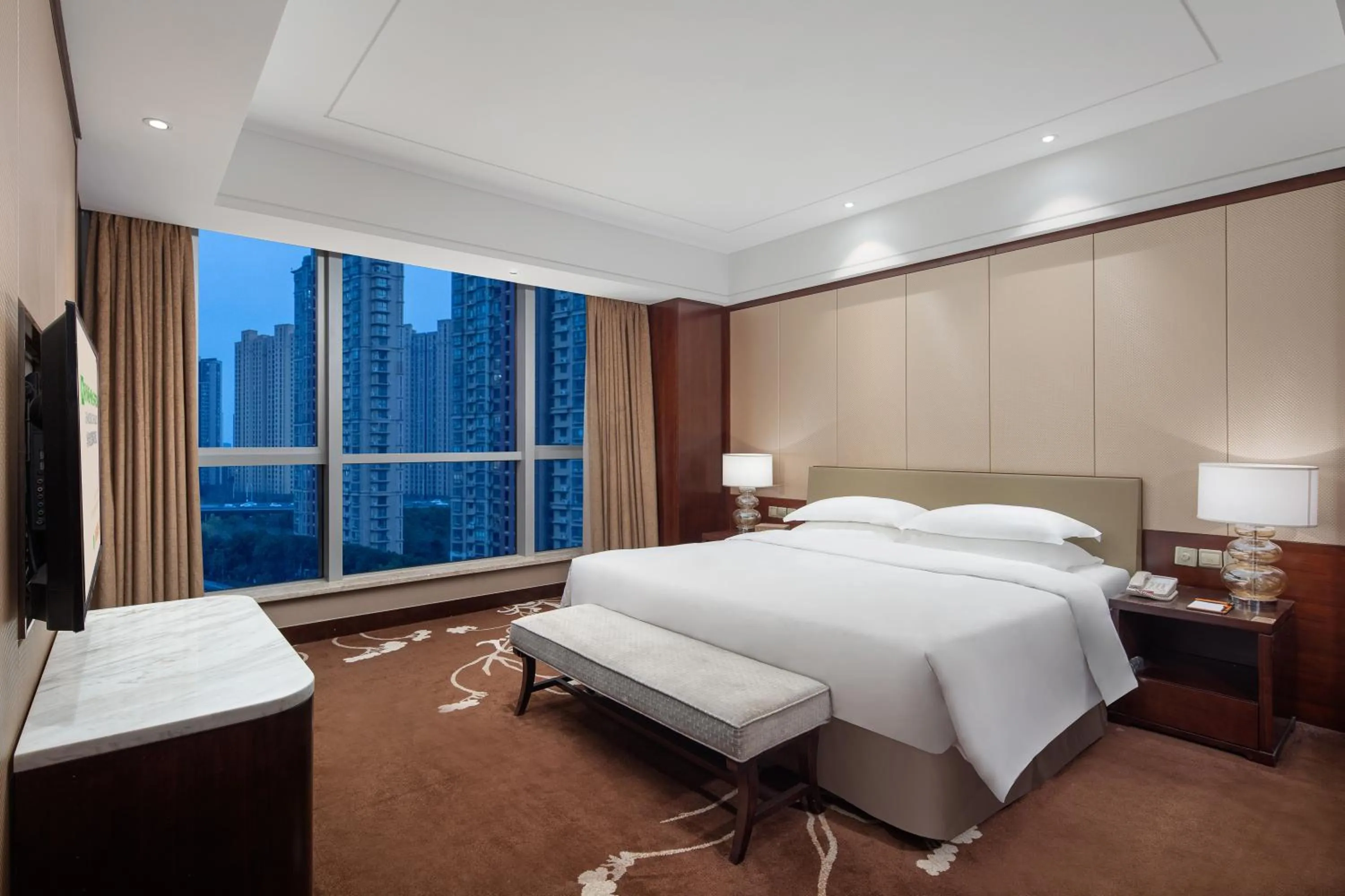 Bed in Wyndham Garden Changzhou Zhonglou