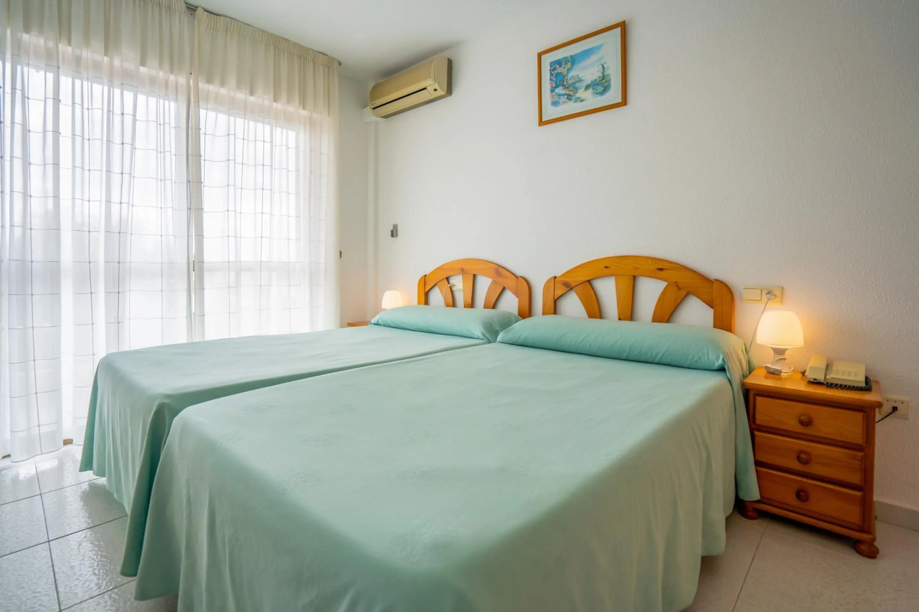 Photo of the whole room, Bed in LOS NAREJOS Hotel