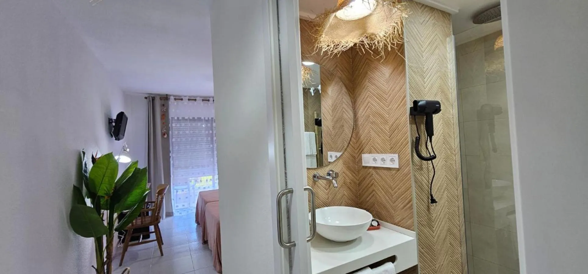 Toilet in LOS NAREJOS Hotel