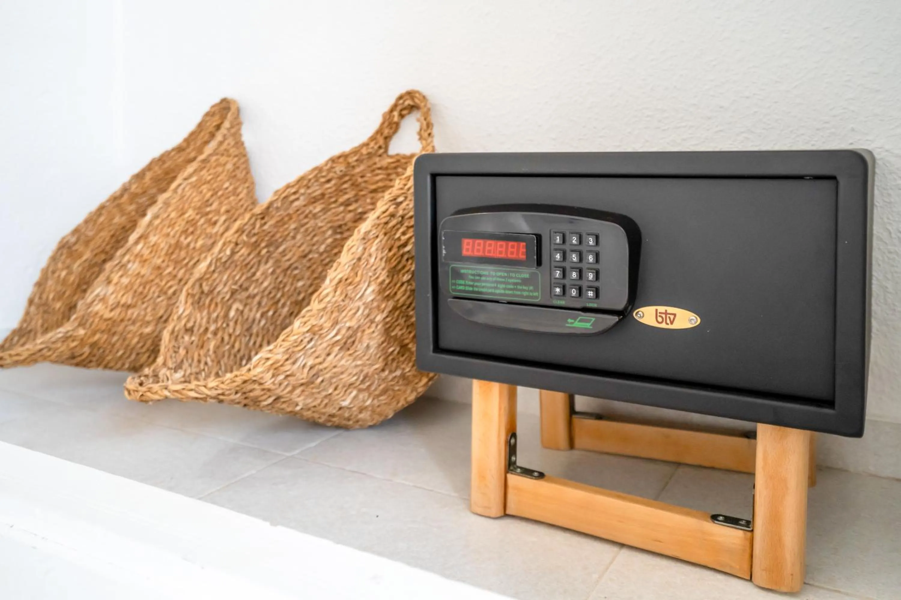 safe in LOS NAREJOS Hotel