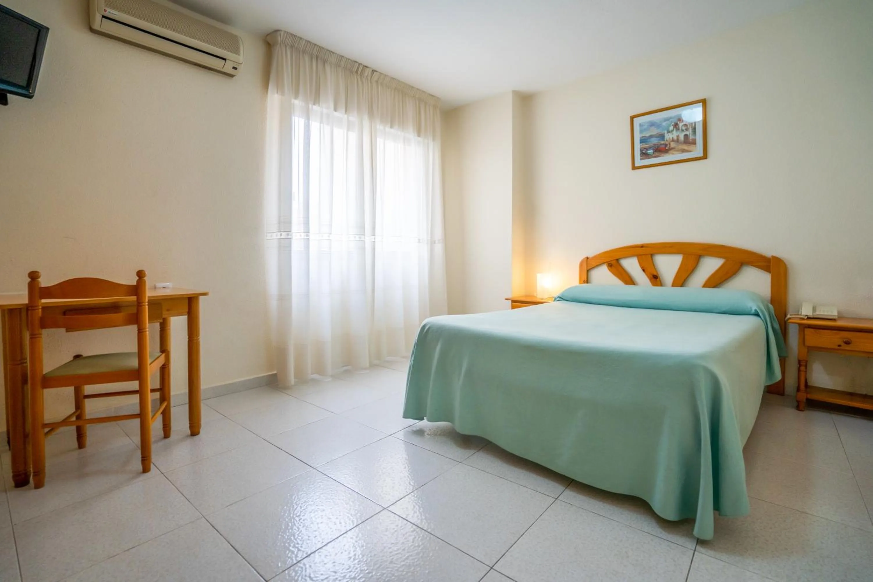 Photo of the whole room, Bed in LOS NAREJOS Hotel