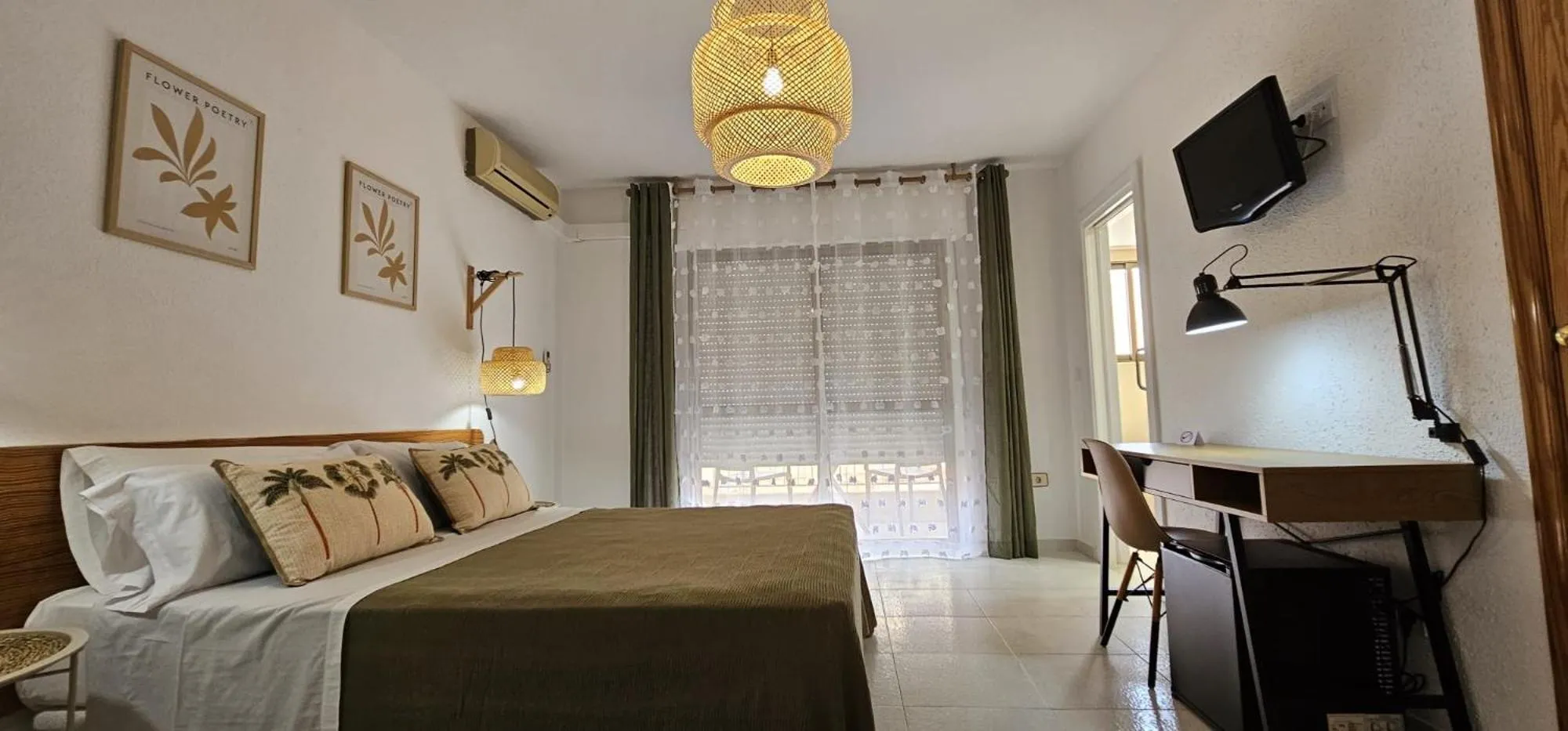 Photo of the whole room, Bed in LOS NAREJOS Hotel