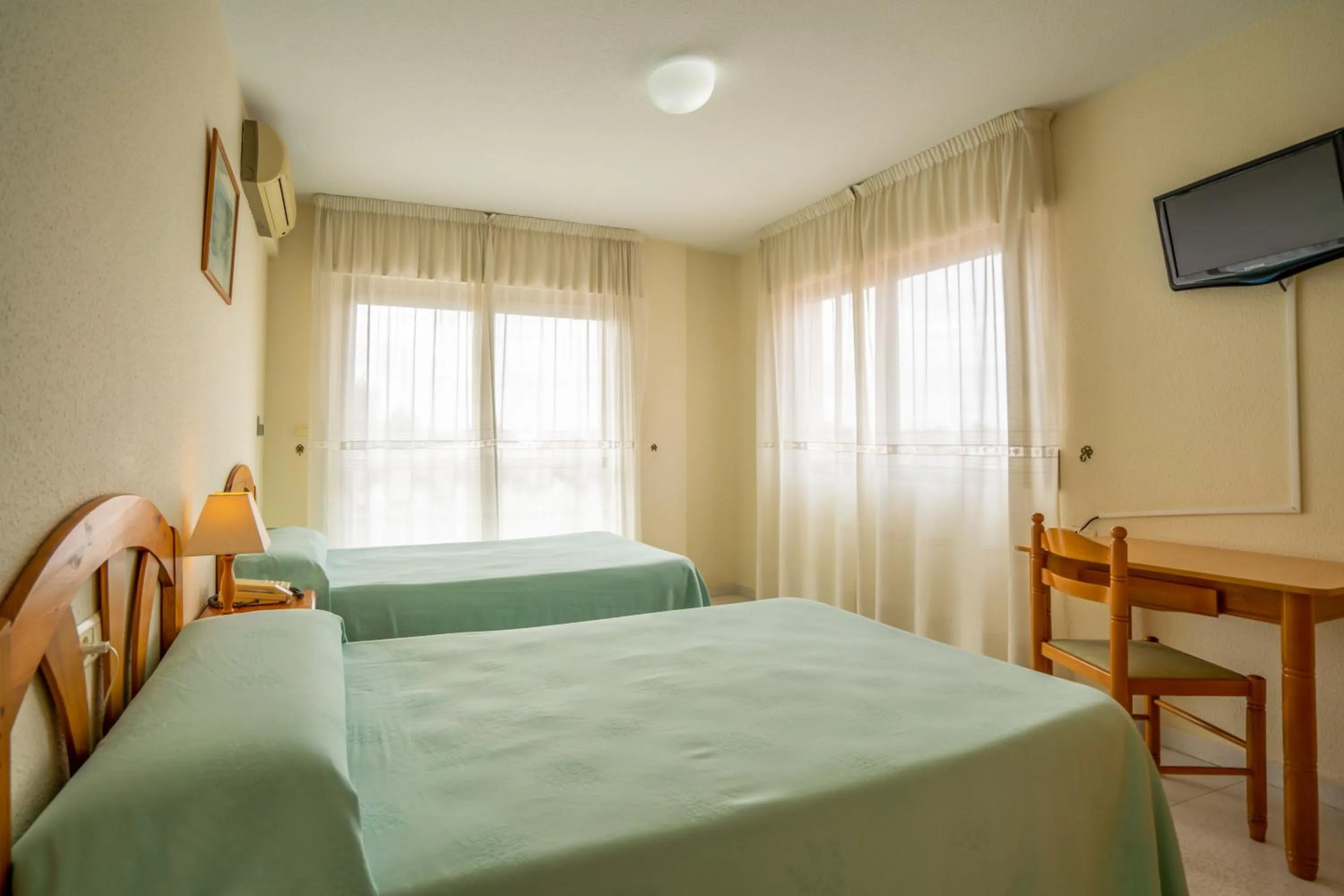 Patio, Bed in LOS NAREJOS Hotel