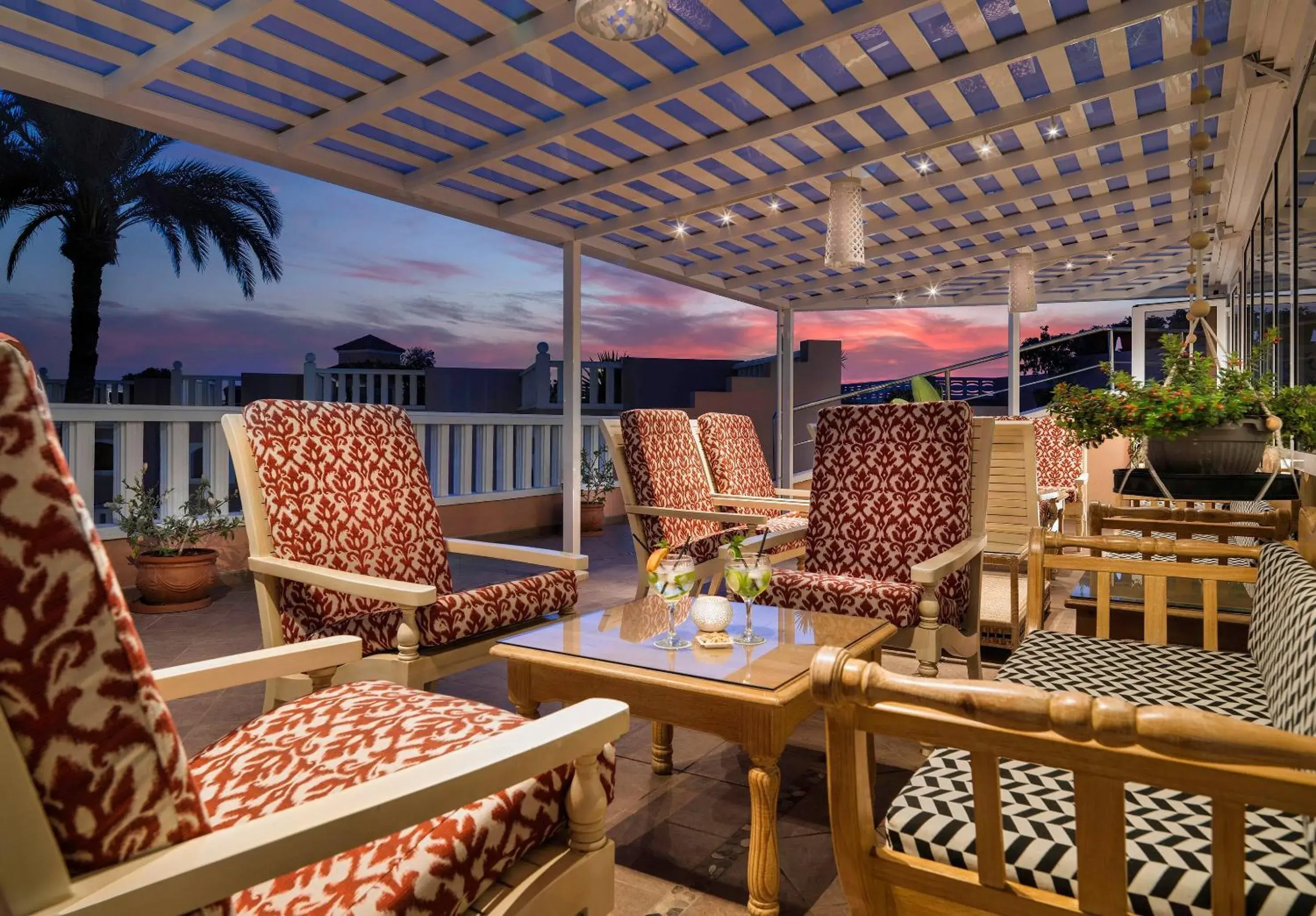 Property building in Sol Sun Beach Apartamentos Property building in Sol Sun Beach Apartamentos