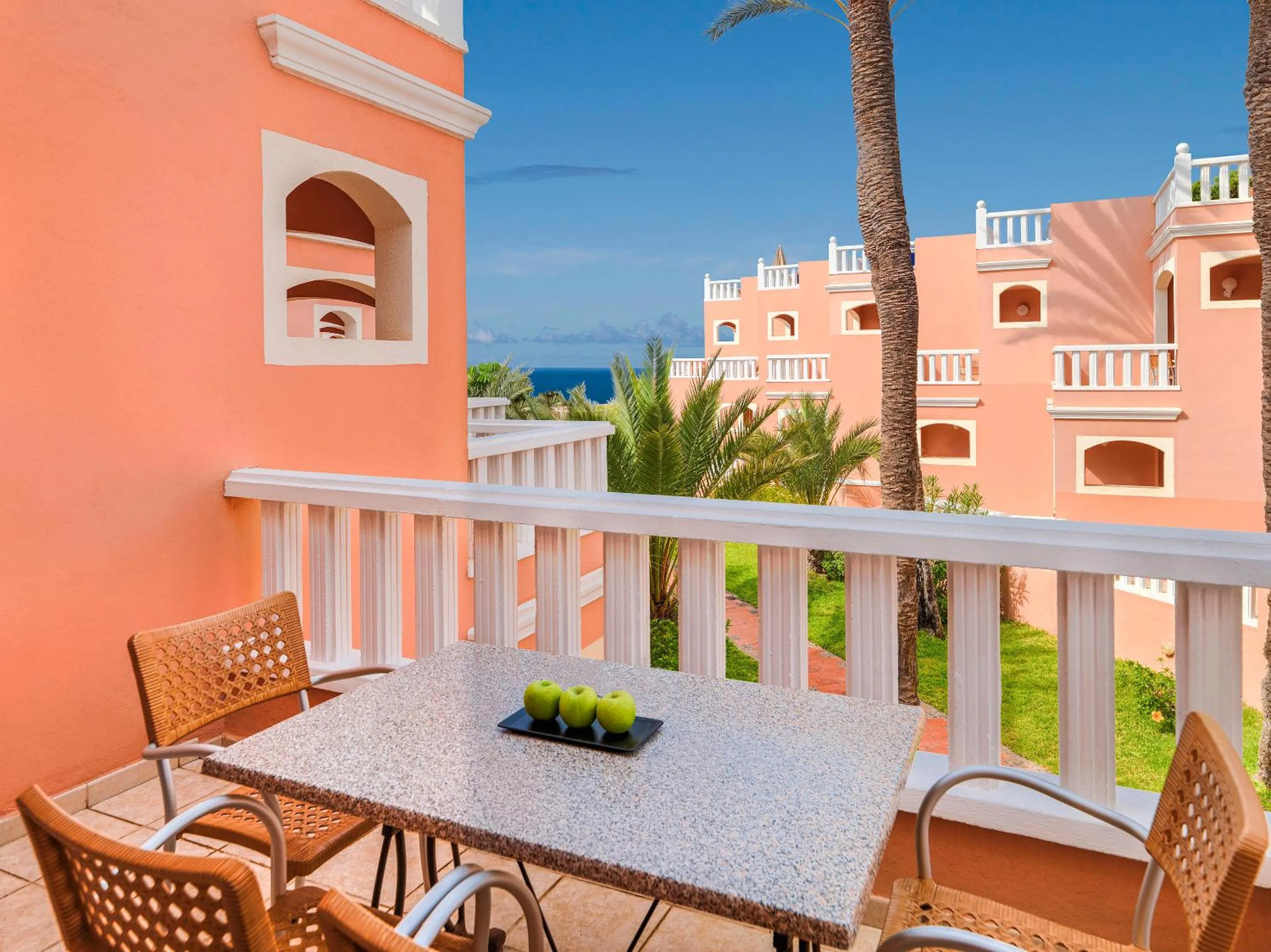 Balcony/Terrace in Sol Sun Beach Apartamentos