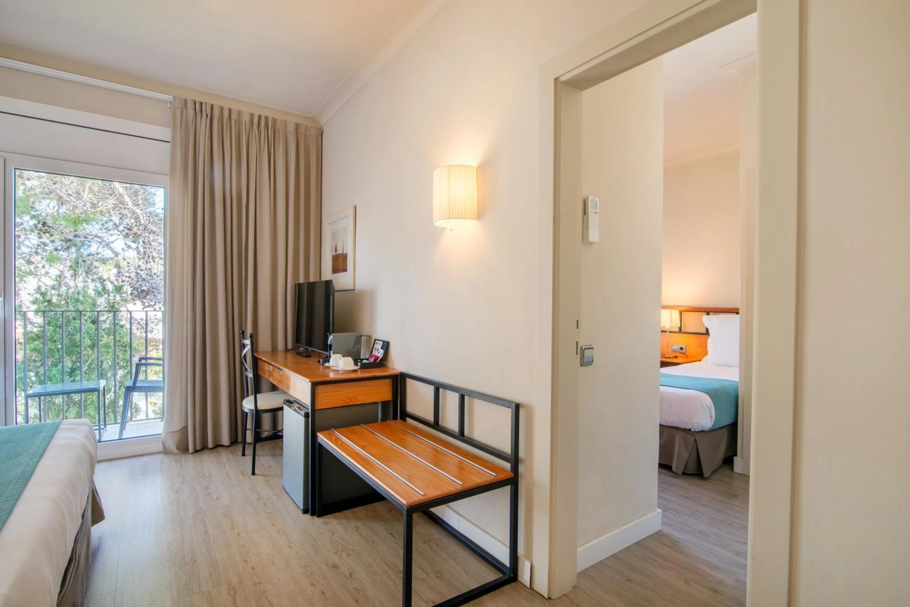 Bedroom, Bed in Hotel Hostalillo by Escampa Hotels