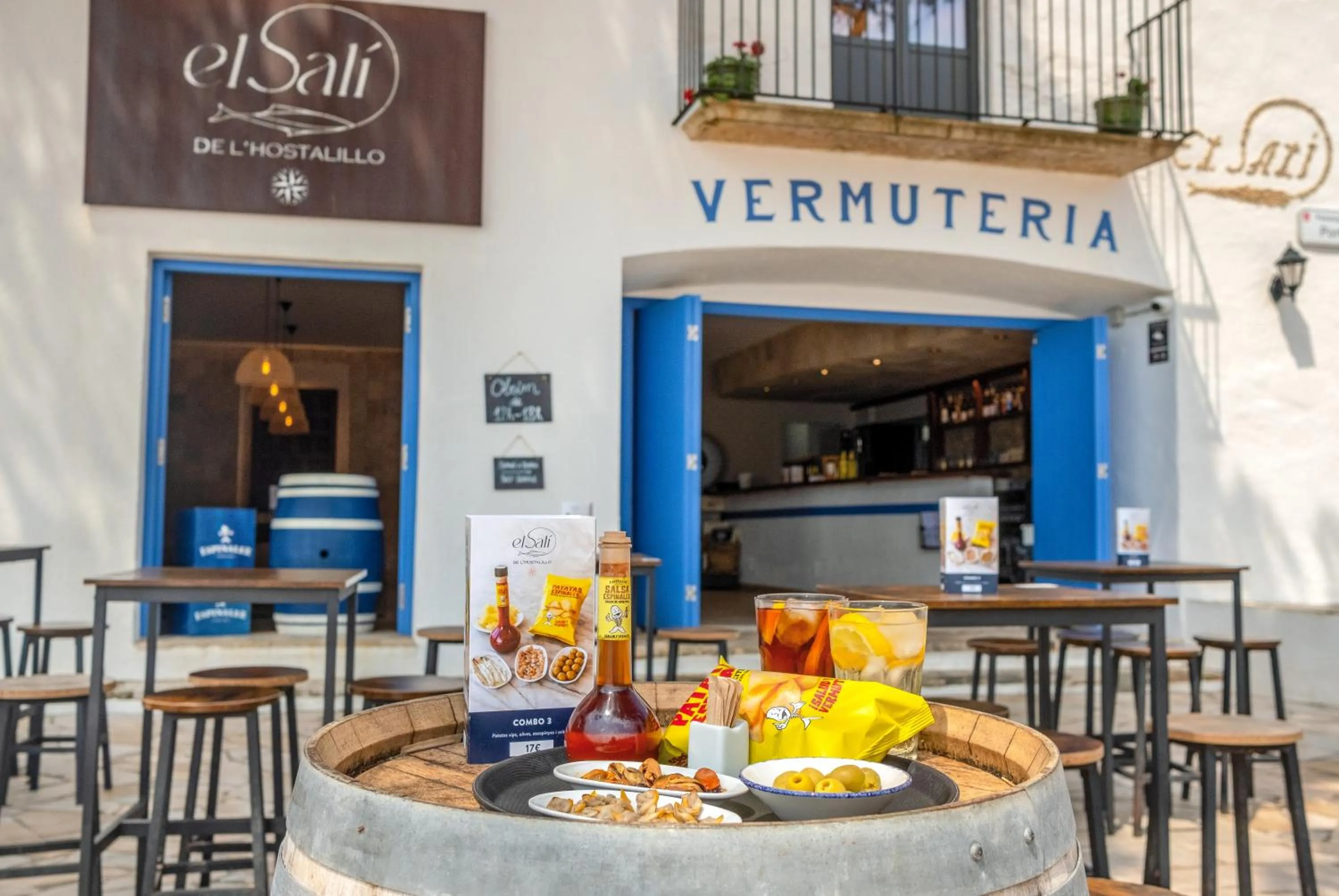 Property logo or sign in Hotel Hostalillo by Escampa Hotels