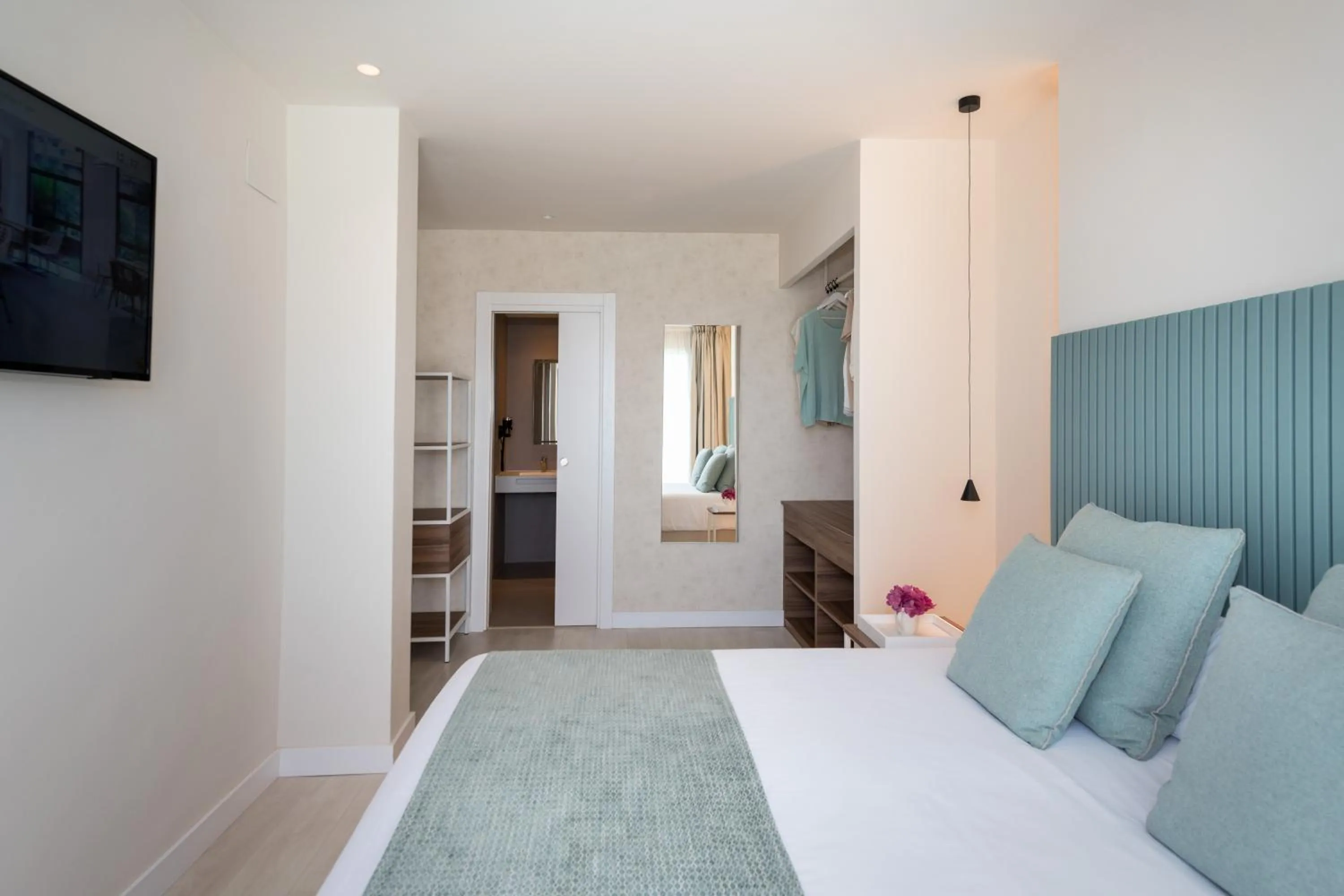 Bedroom, Bed in Eurosalou & Spa