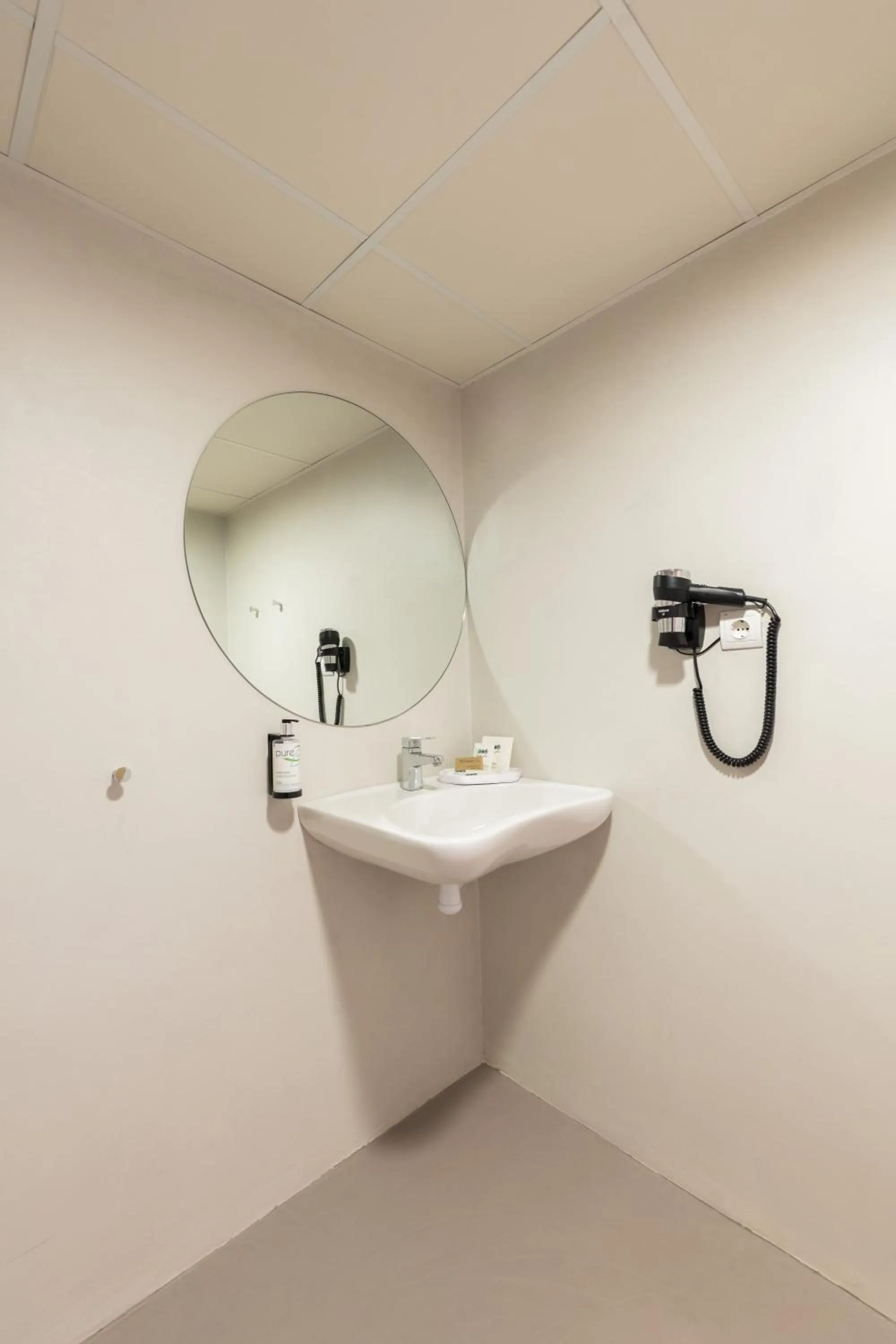 Bathroom in Eurosalou & Spa