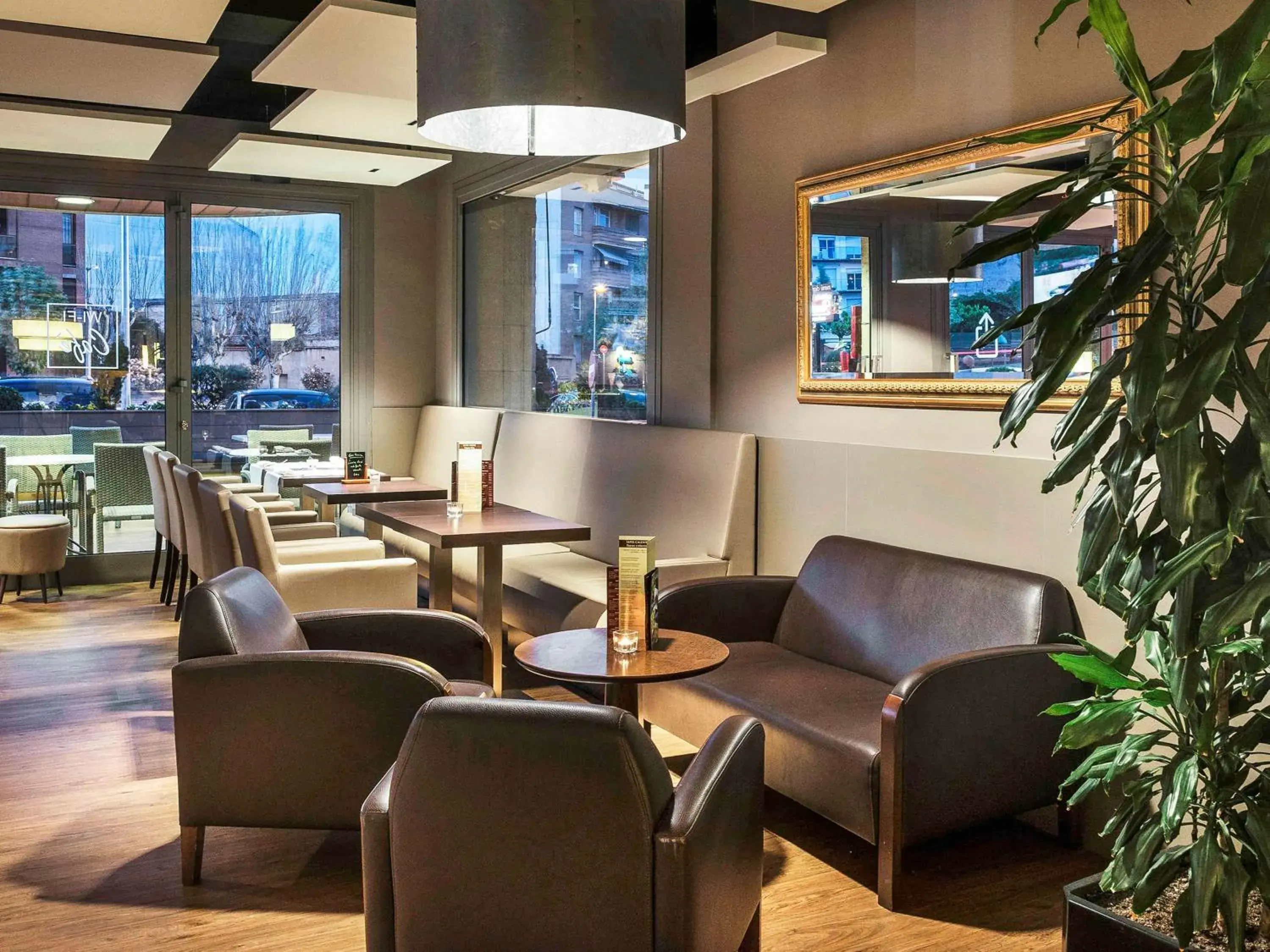 Restaurant/places to eat in Ibis Styles Figueres Ronda Restaurant/places to eat in Ibis Styles Figueres Ronda