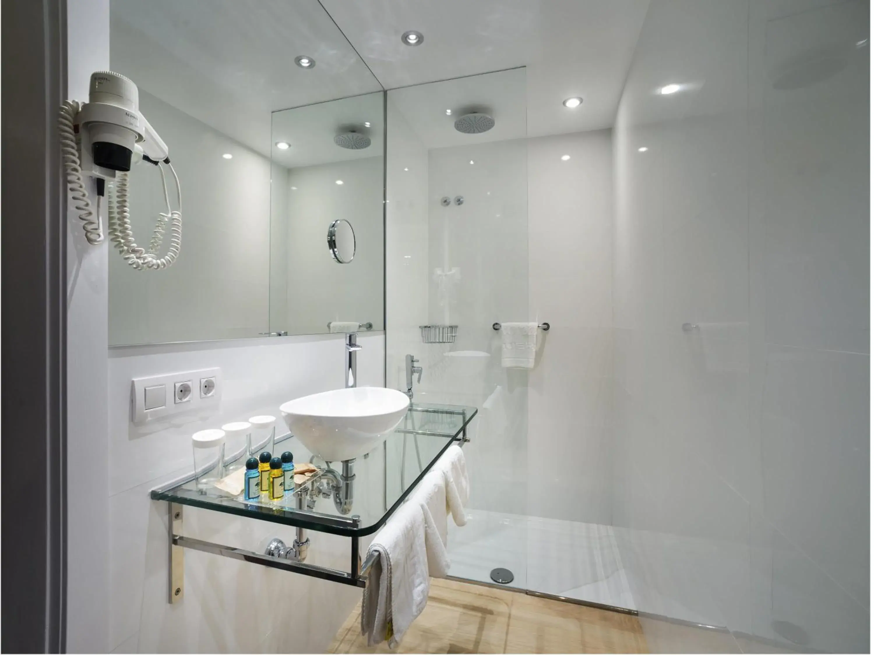 Bedroom in Ibis Styles Figueres Ronda Bedroom in Ibis Styles Figueres Ronda