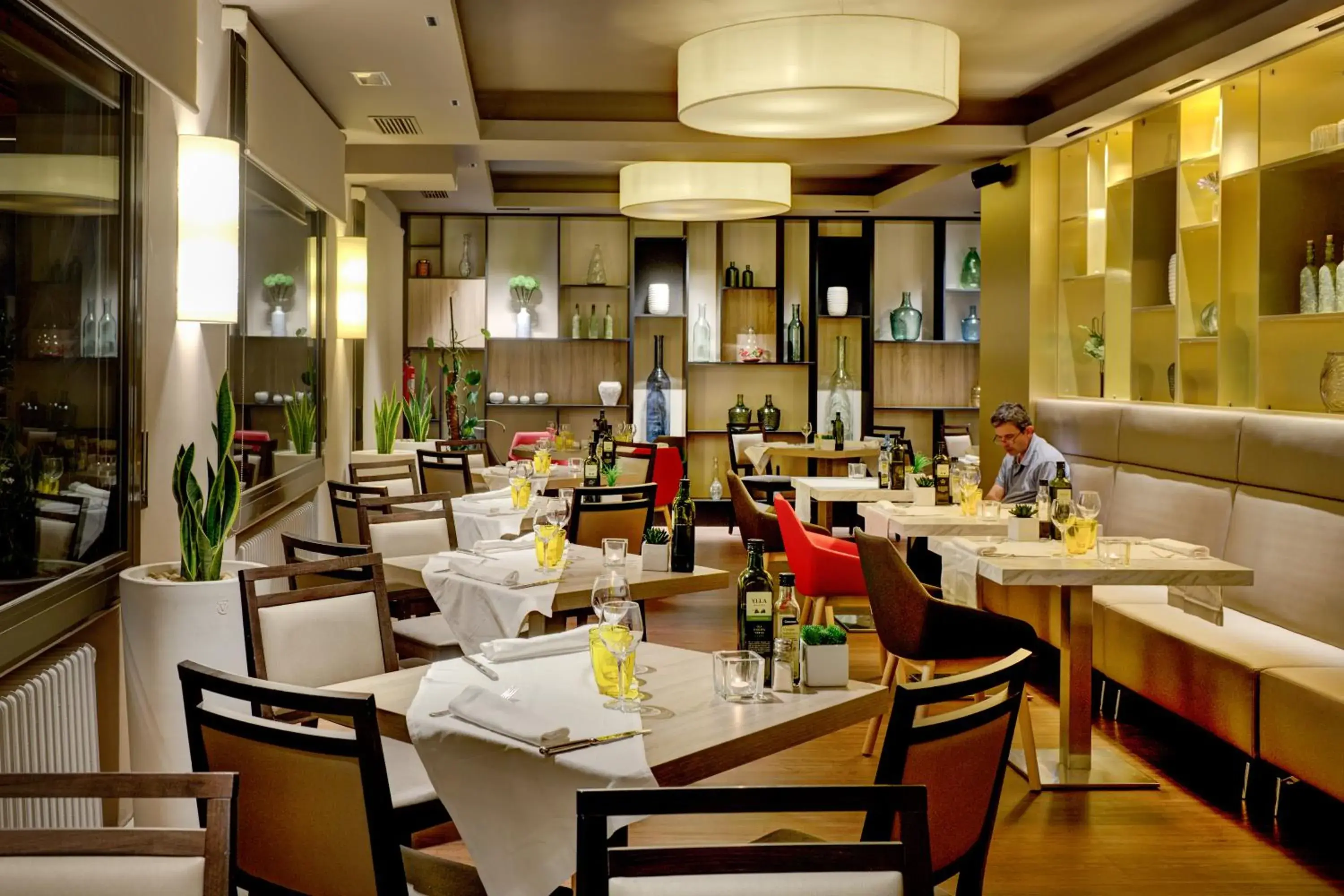 Restaurant/places to eat in Ibis Styles Figueres Ronda Restaurant/places to eat in Ibis Styles Figueres Ronda