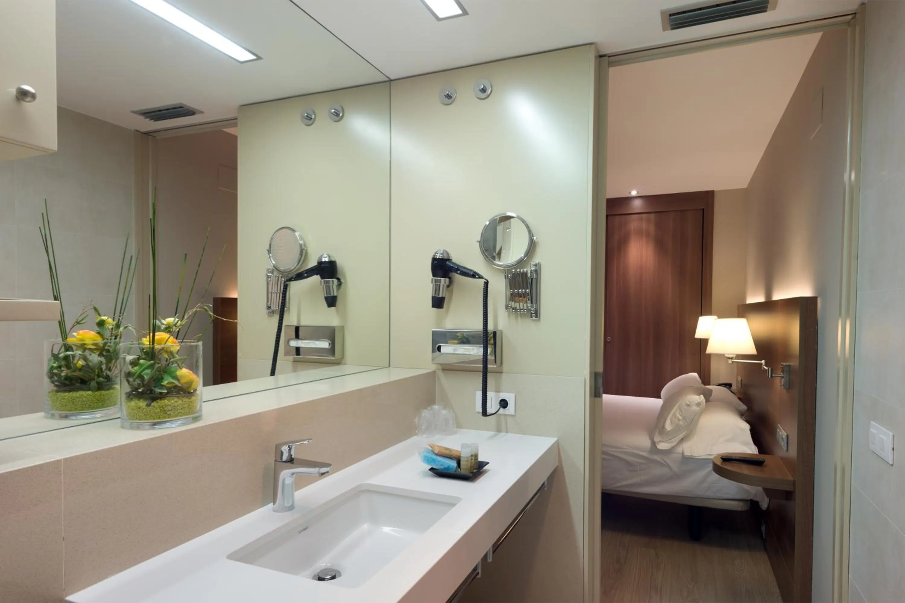 Bed in Ibis Styles Figueres Ronda