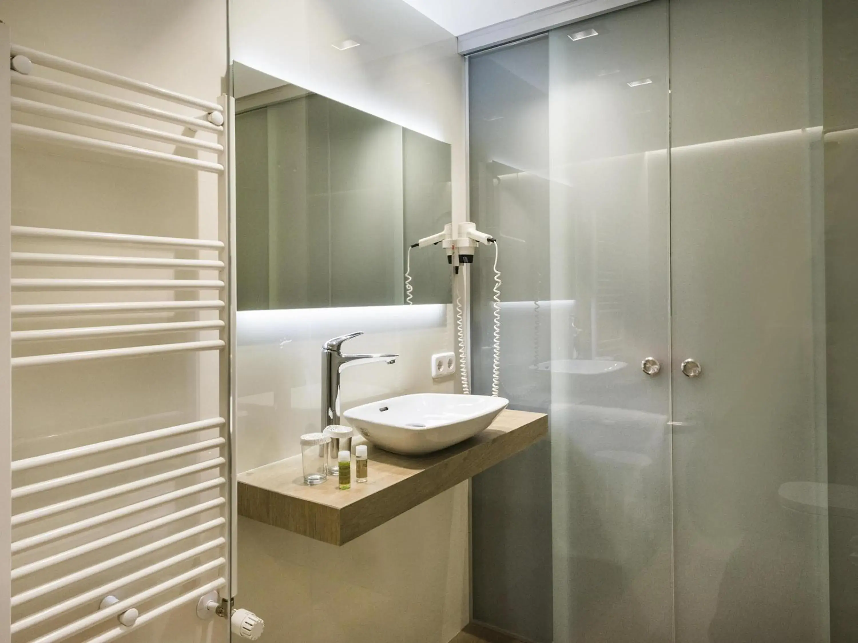 Bedroom in Ibis Styles Figueres Ronda Bedroom in Ibis Styles Figueres Ronda