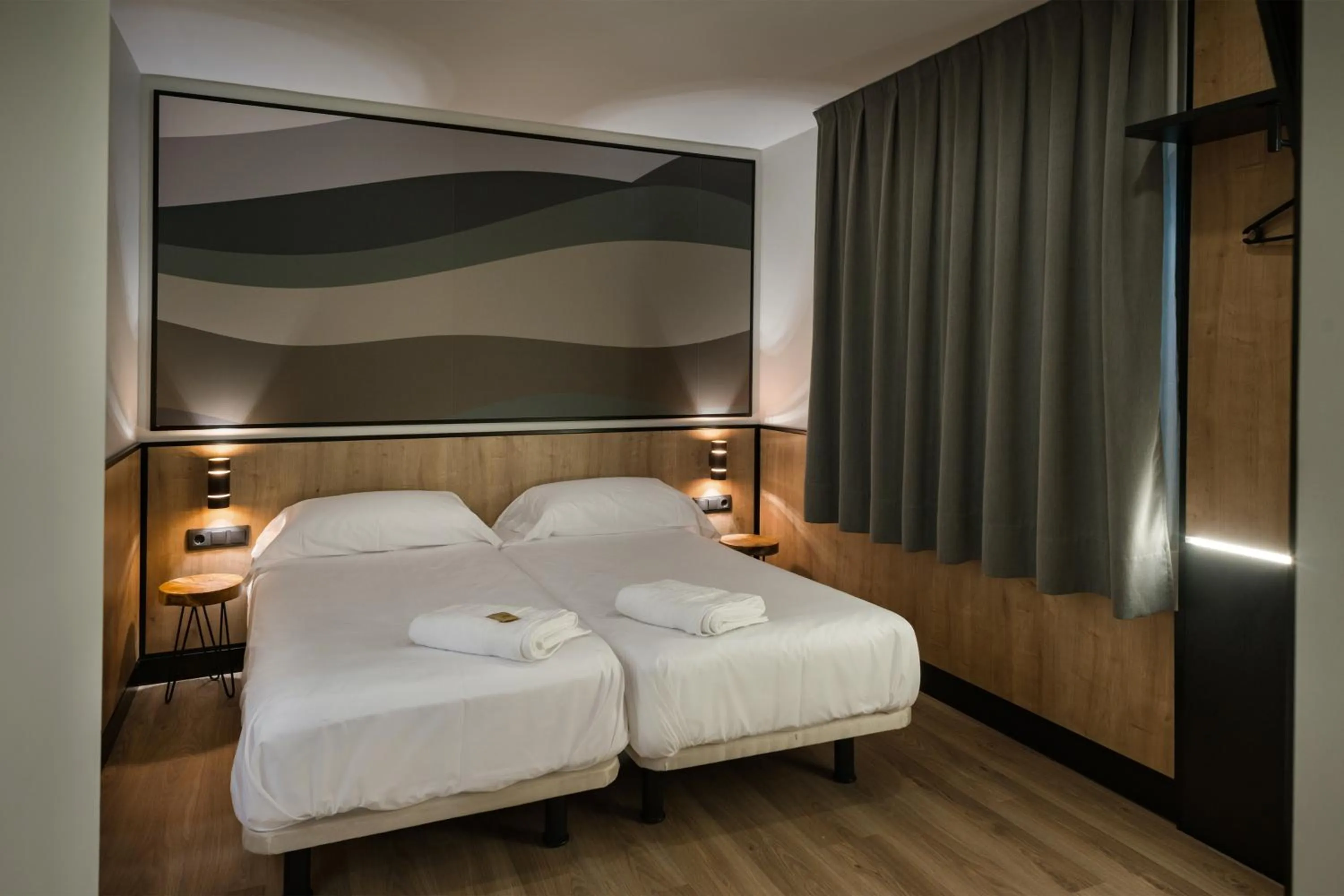 Bed in Ibis Styles Figueres Ronda