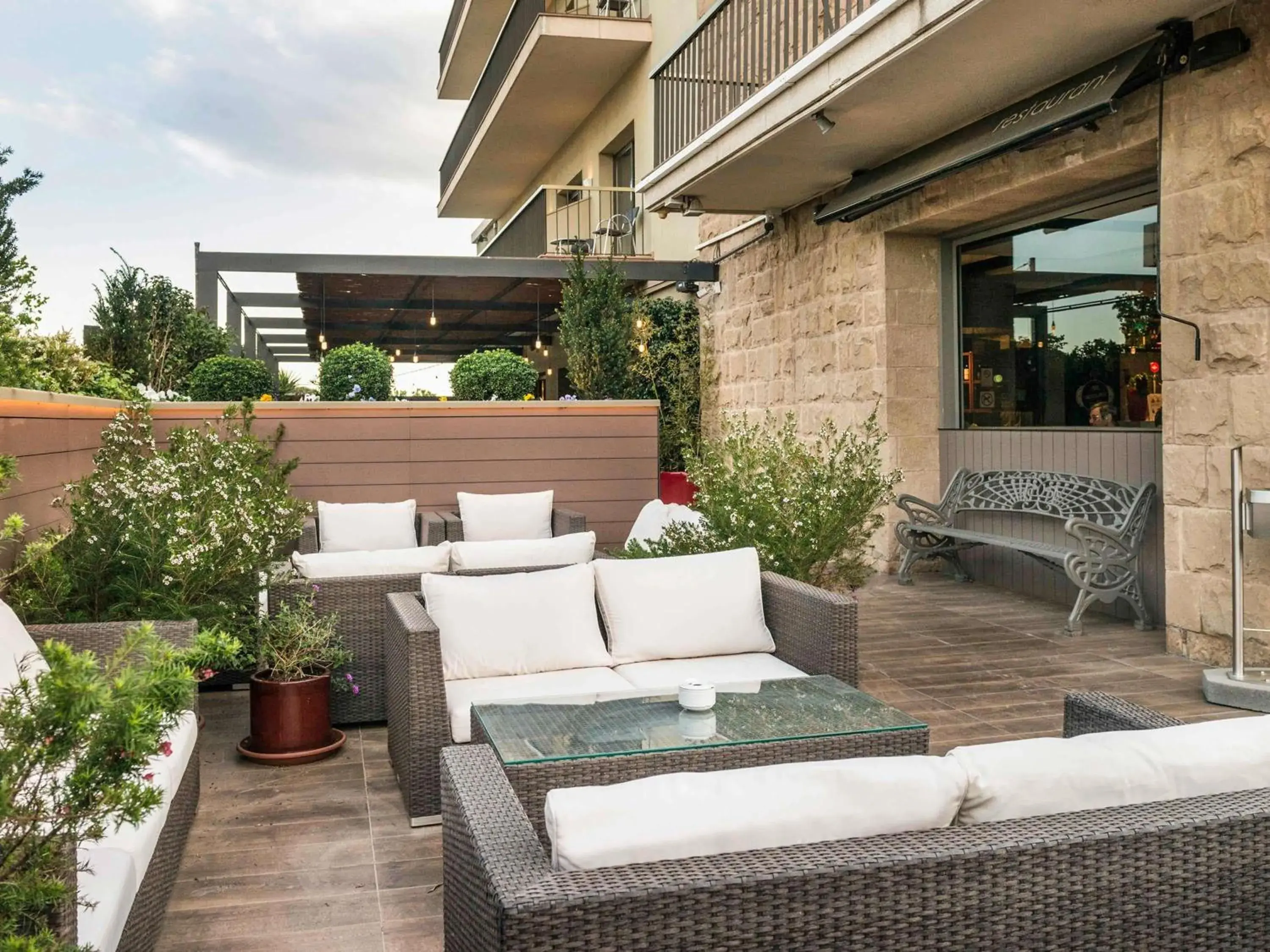 Lounge or bar in Ibis Styles Figueres Ronda Lounge or bar in Ibis Styles Figueres Ronda