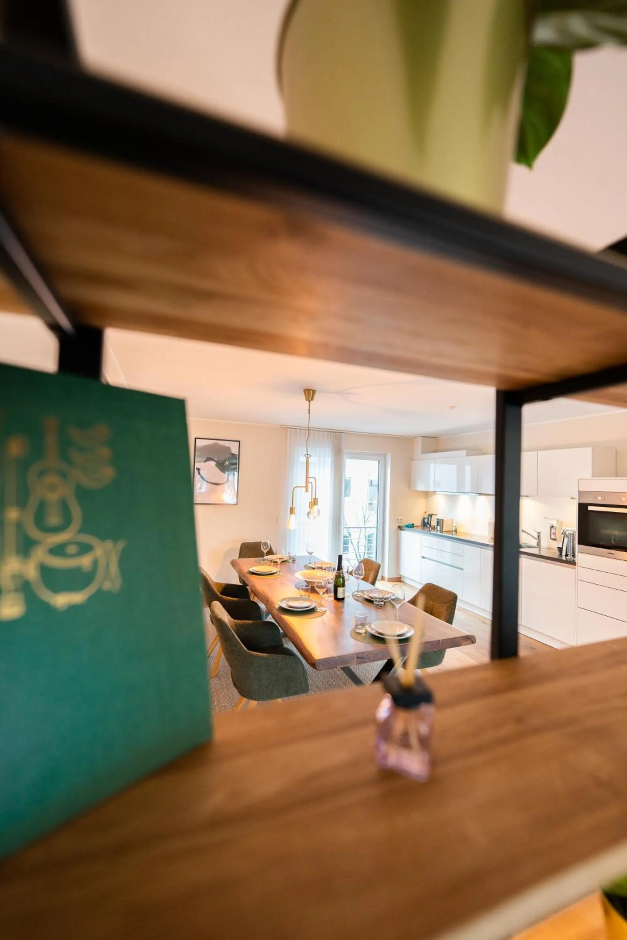 -Zentrale Wohnung-Balkon-Desingerküche-