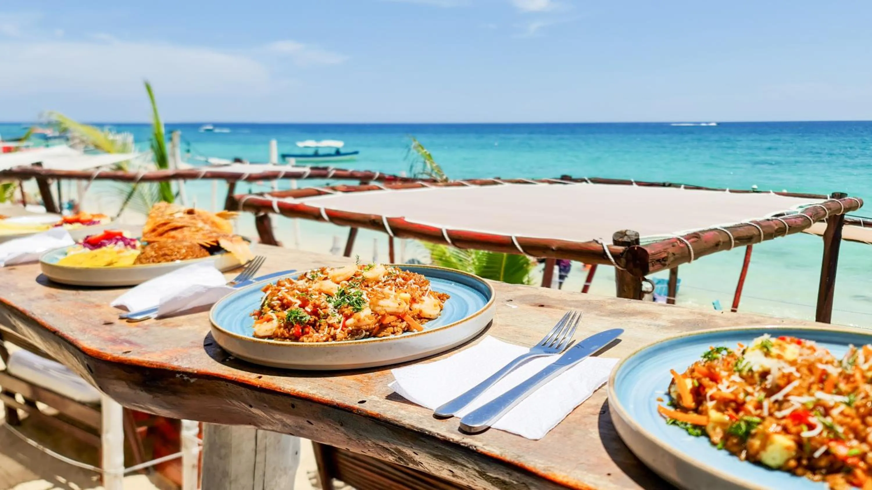 Restaurant/places to eat in NENA BEACH CLUB & HOTEL