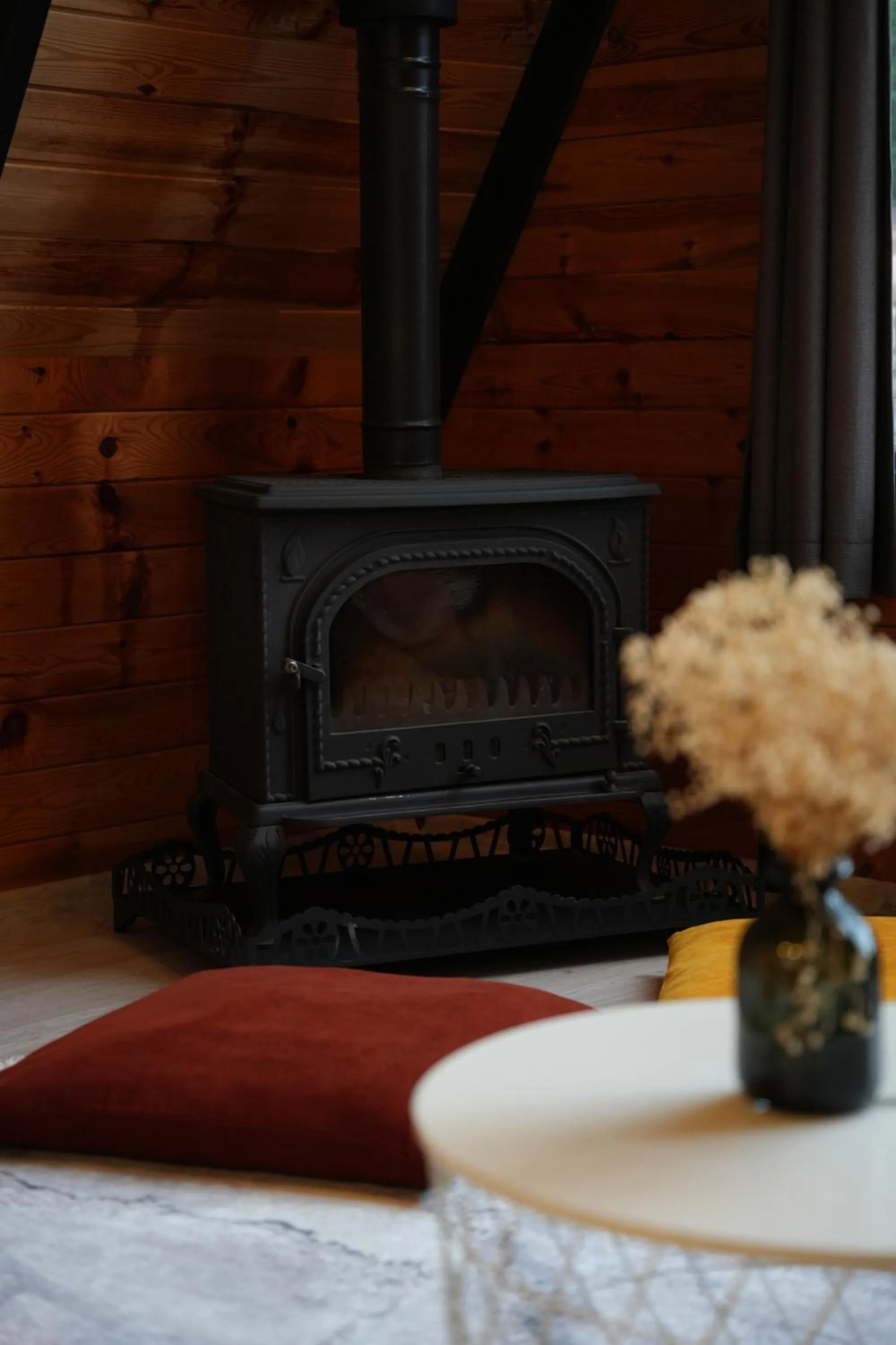 Living room in Pentalow Cabin