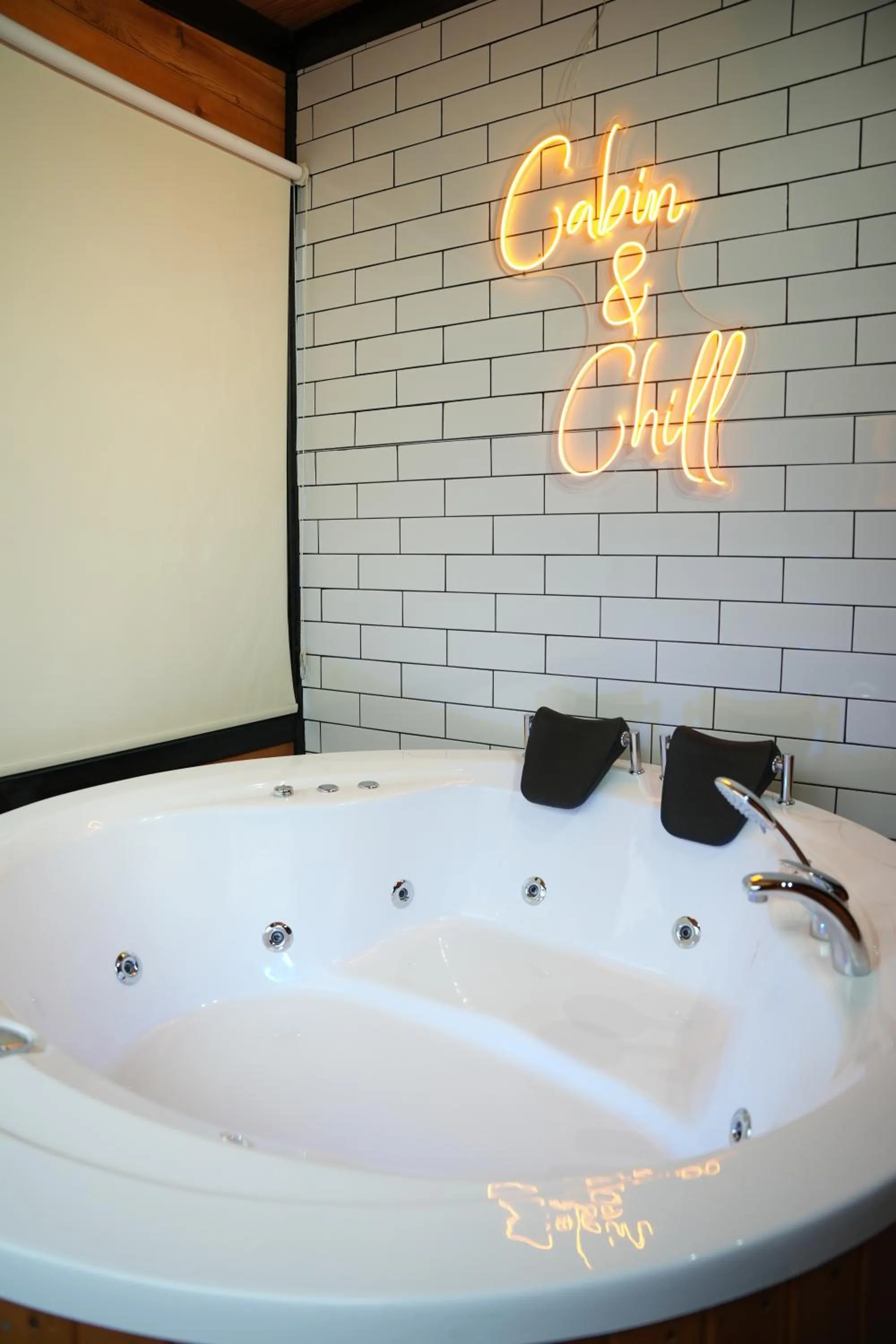 Hot Tub in Pentalow Cabin