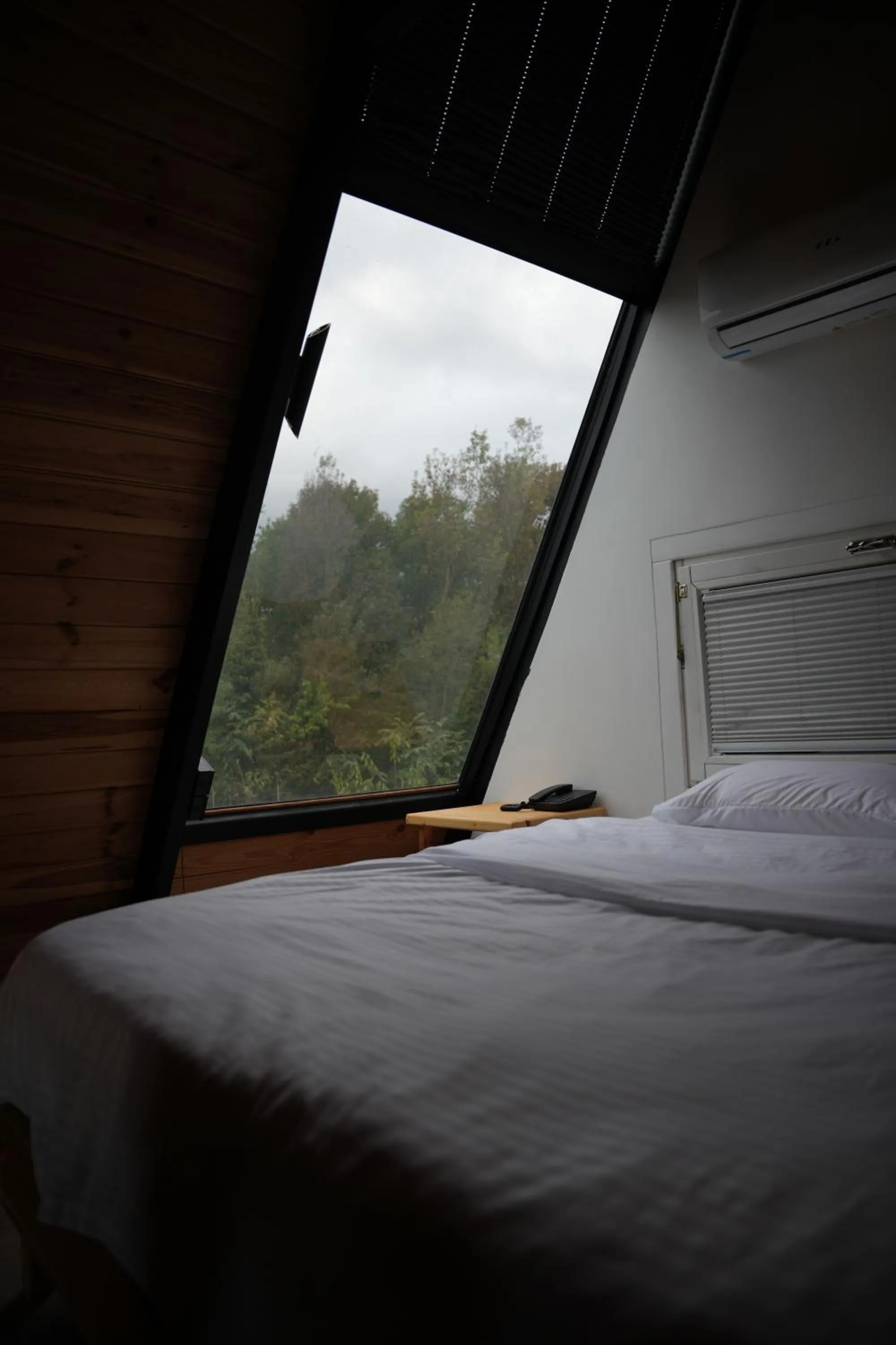 Bed in Pentalow Cabin