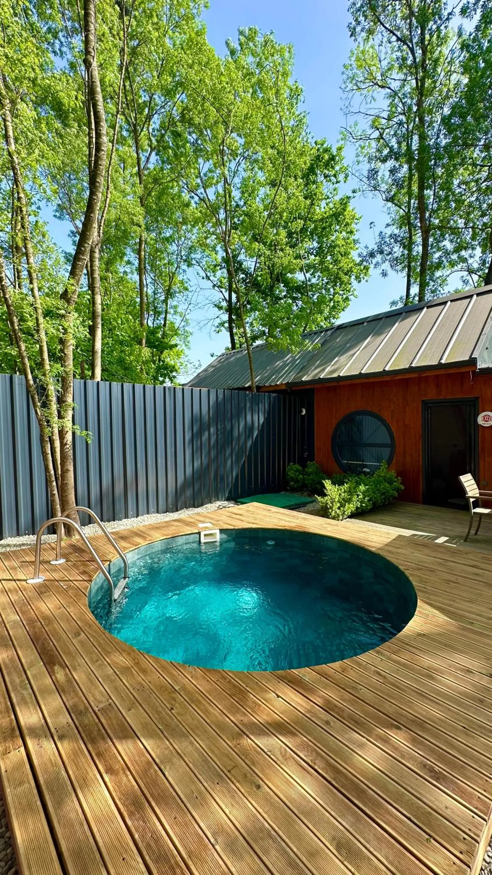 Day in Pentalow Cabin