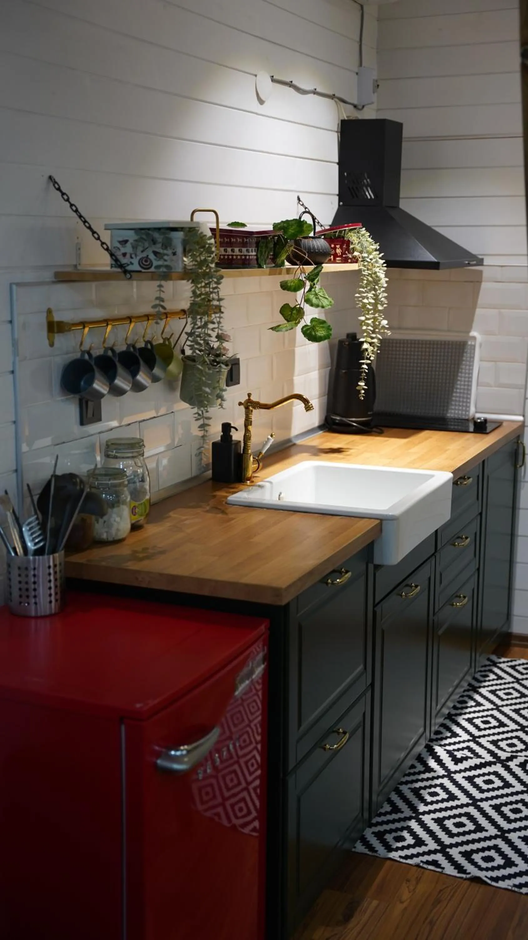 Kitchen or kitchenette in Pentalow Cabin