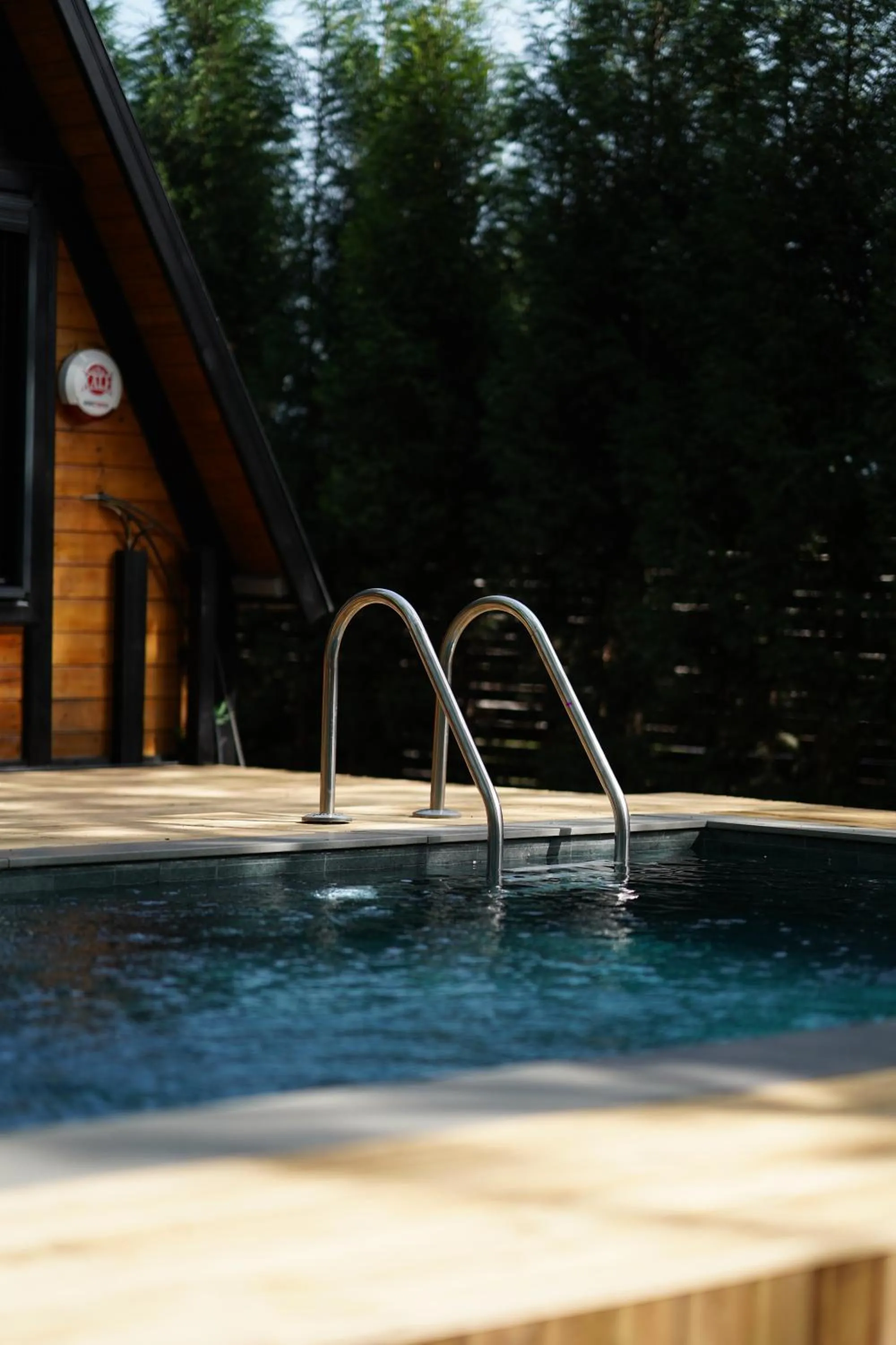 Pool view in Pentalow Cabin