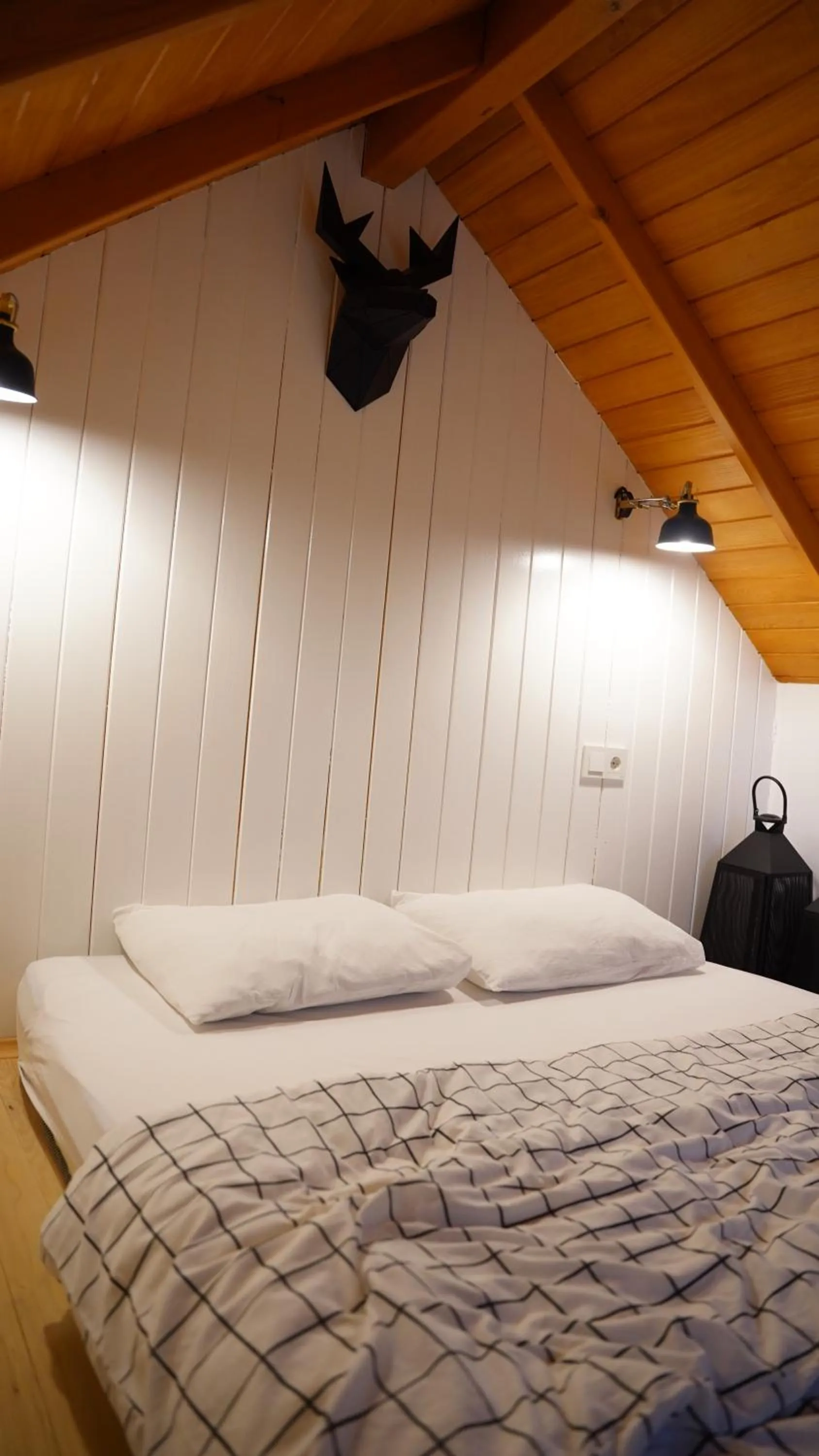 Bed in Pentalow Cabin