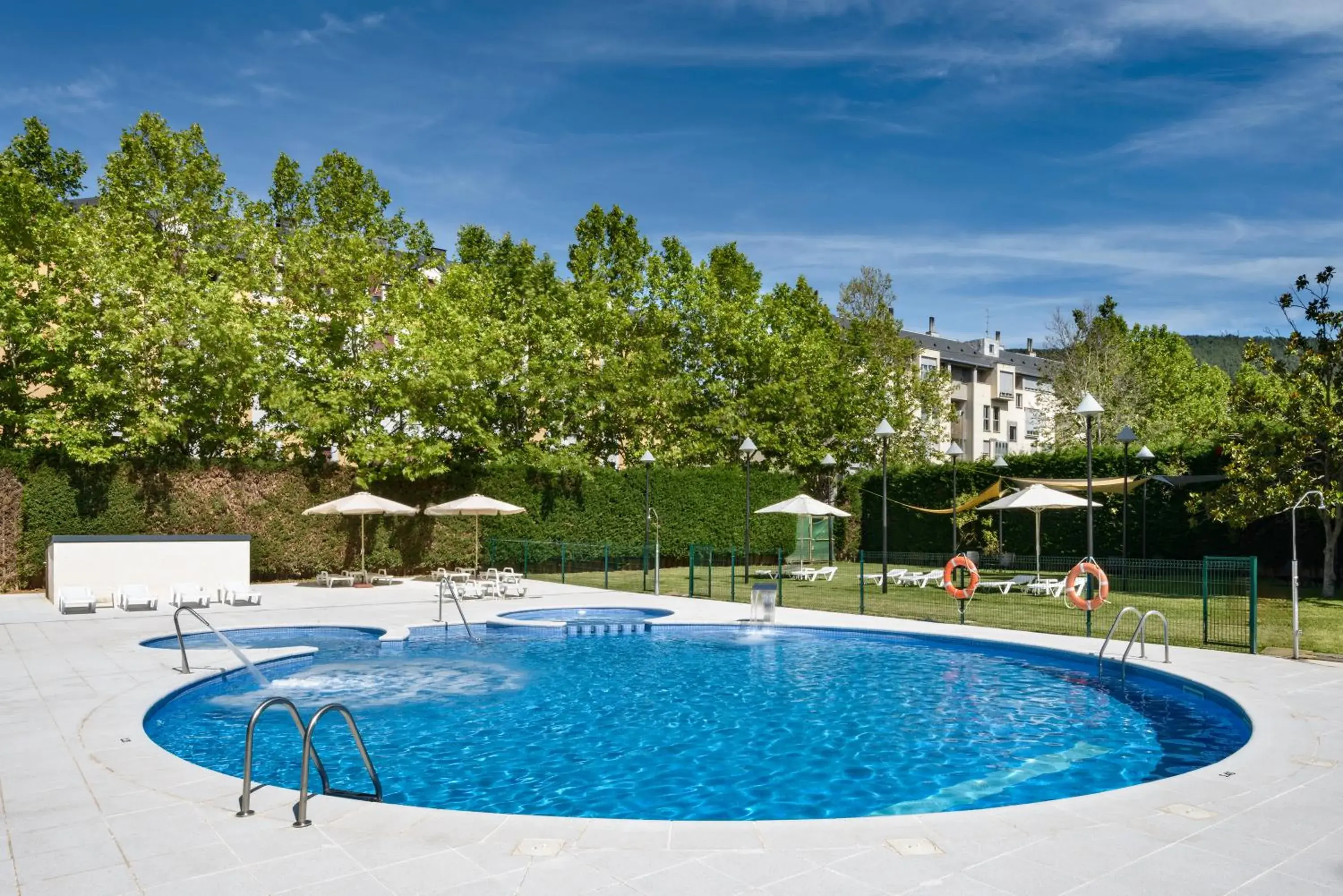 Swimming pool in Oroel Hotel & SPA Swimming pool in Oroel Hotel & SPA