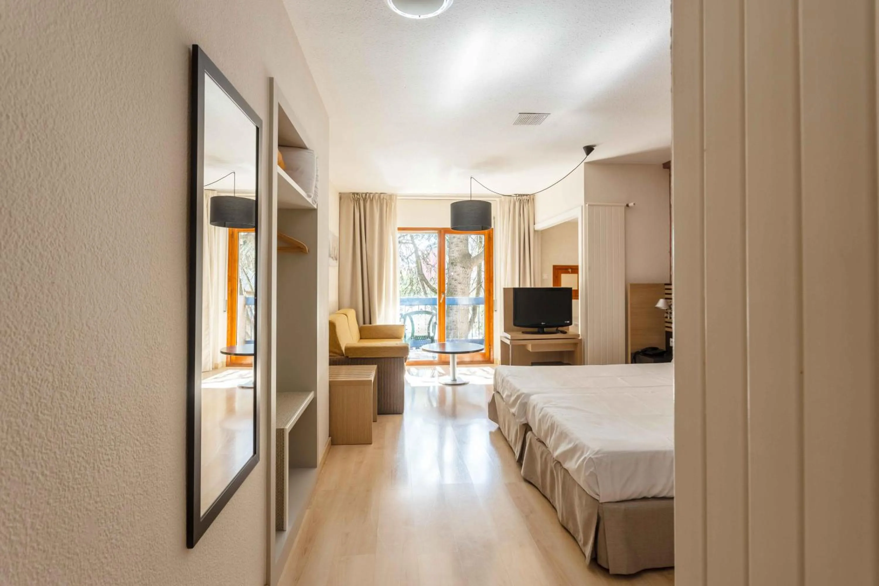 Bed in Oroel Hotel & SPA